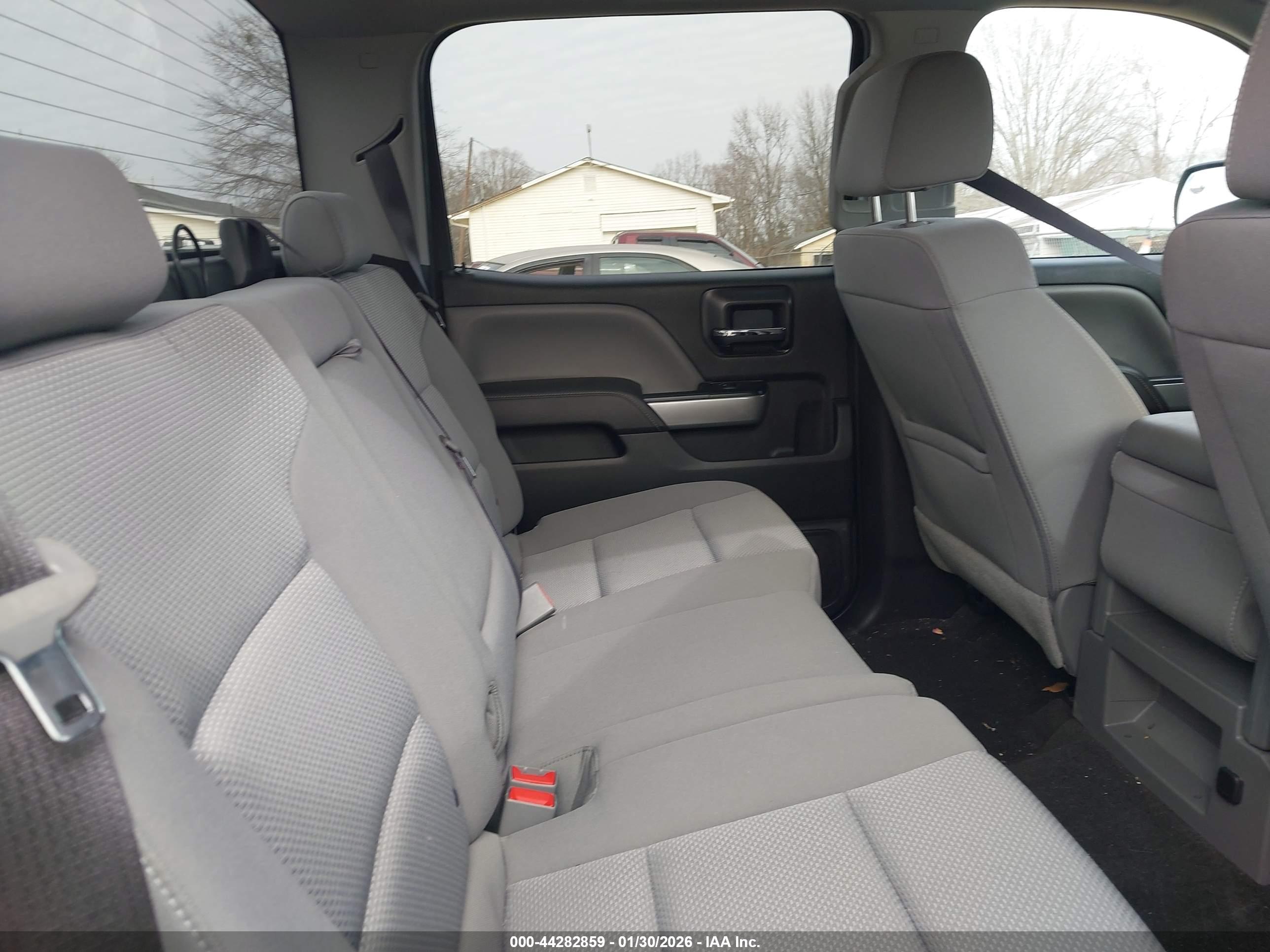 CHEVROLET SILVERADO image 8