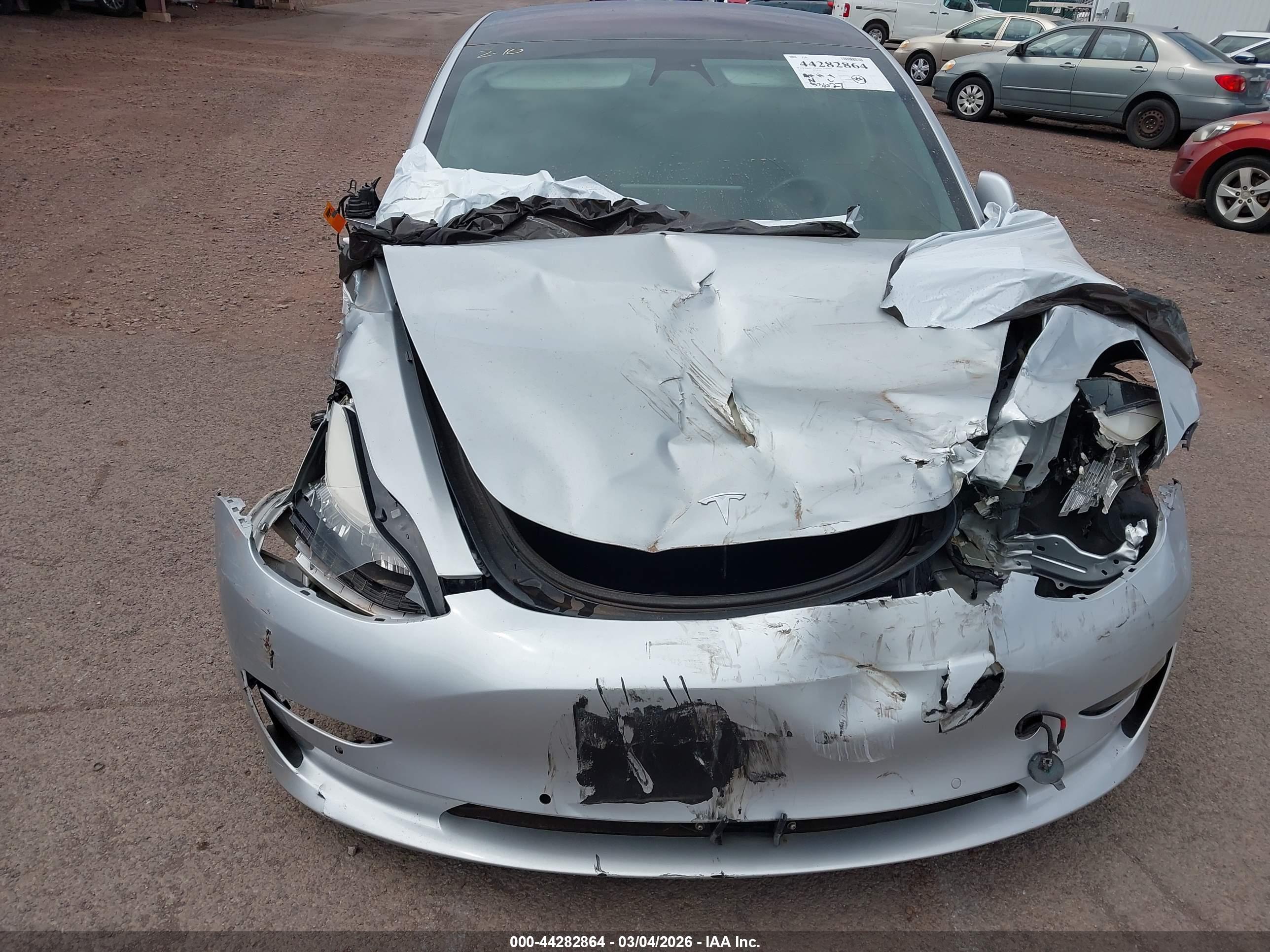 TESLA MODEL image 6