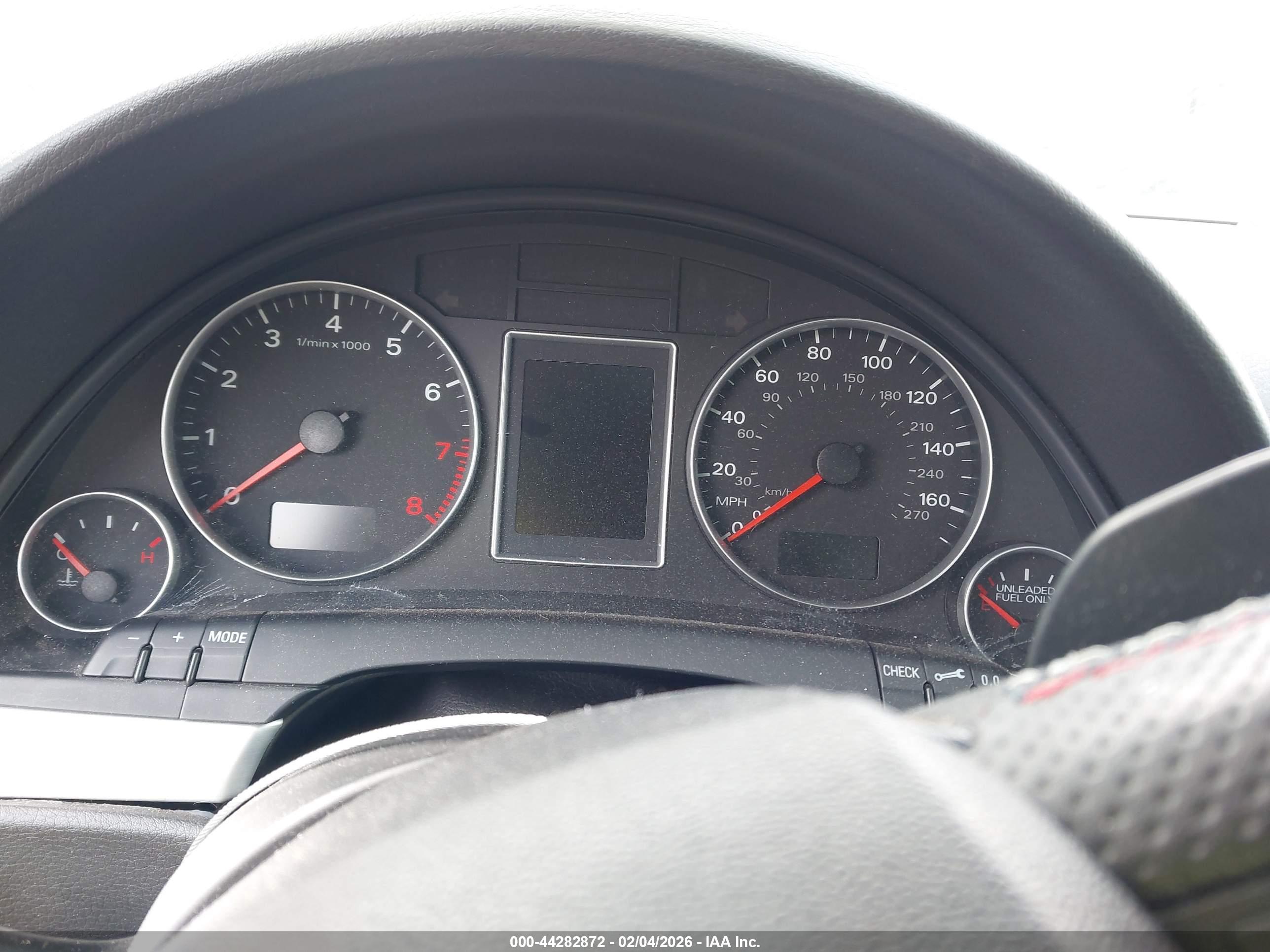 AUDI A4 image 7