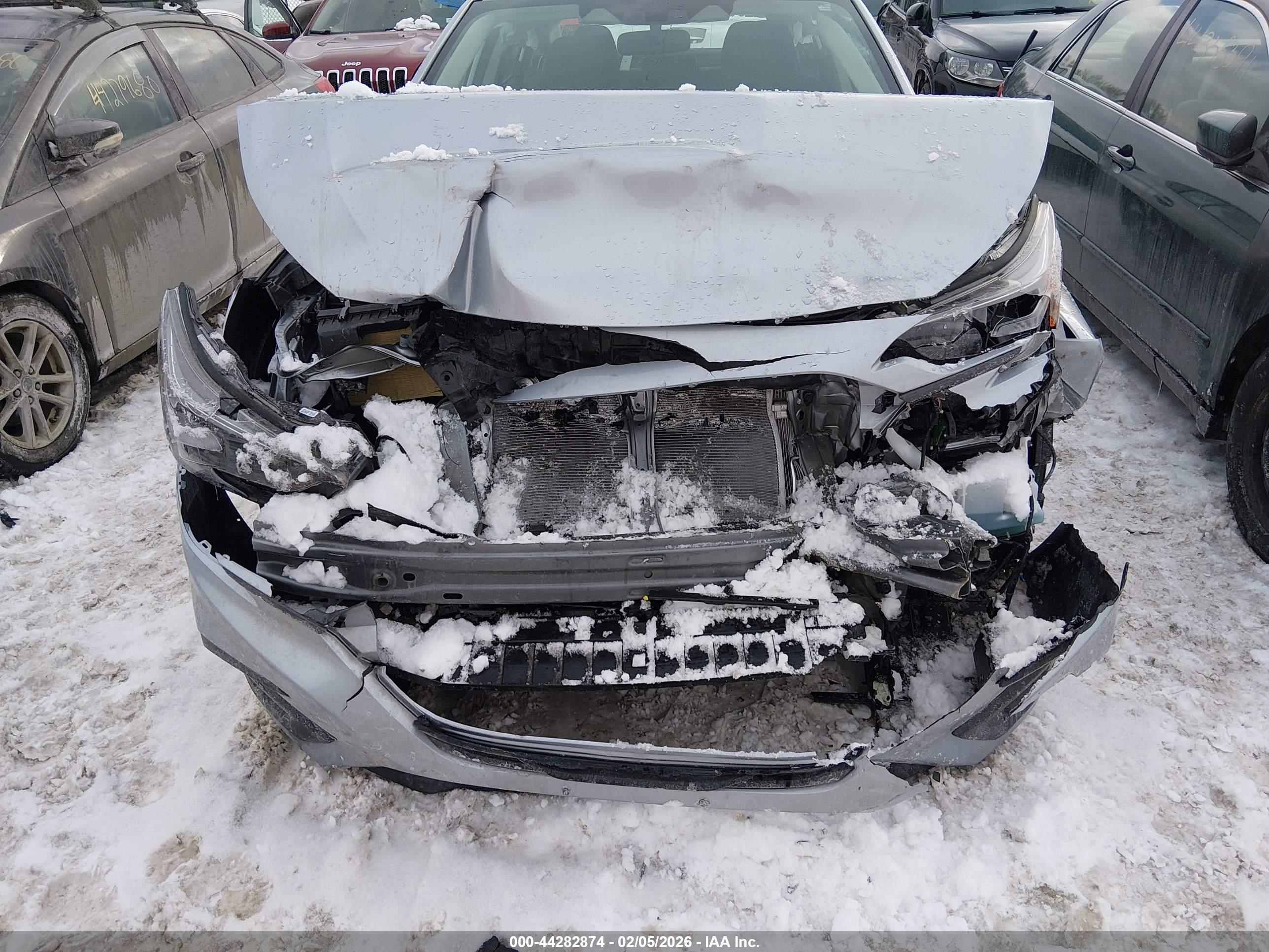 SUBARU LEGACY image 6