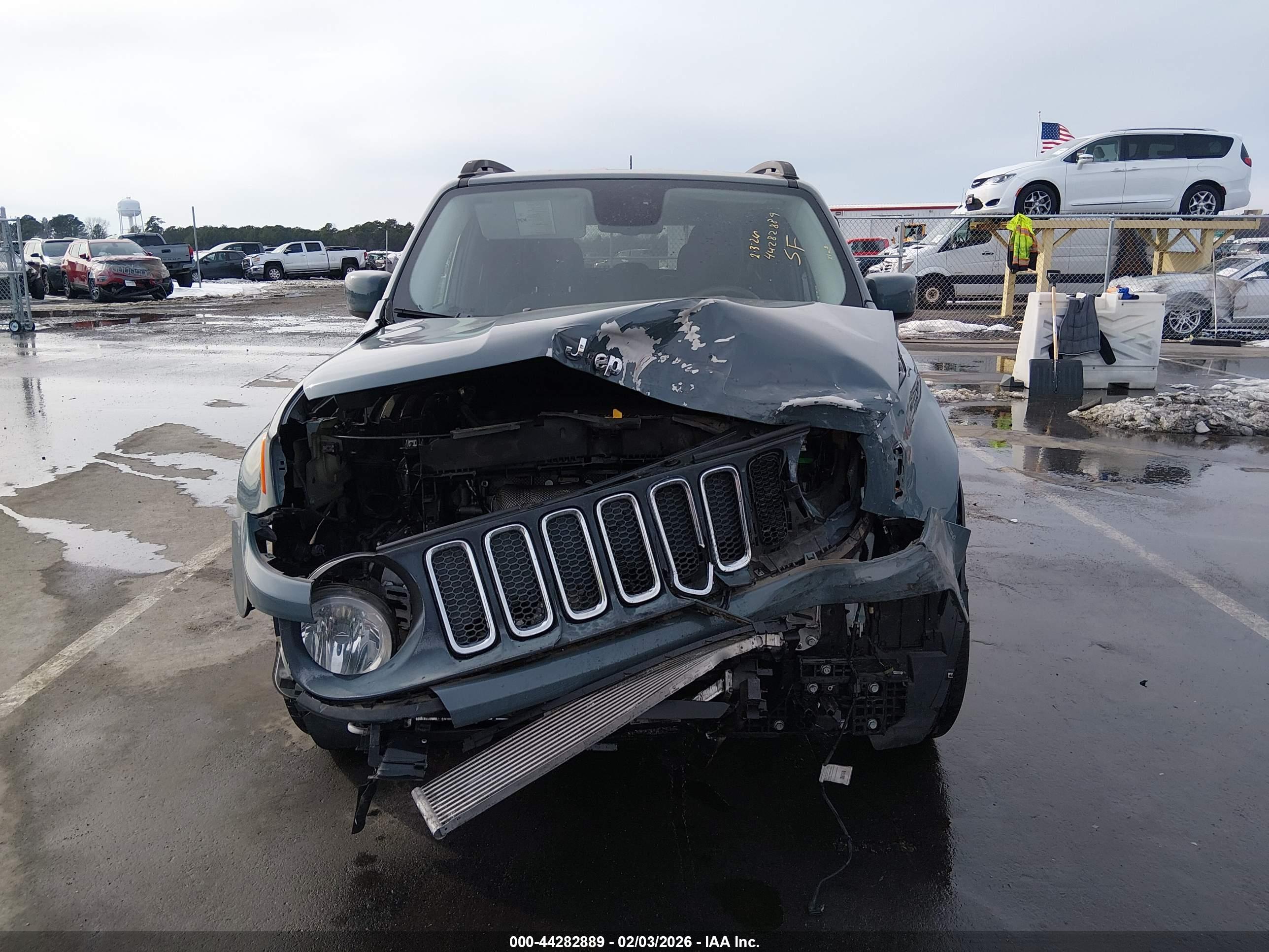 JEEP RENEGADE image 6