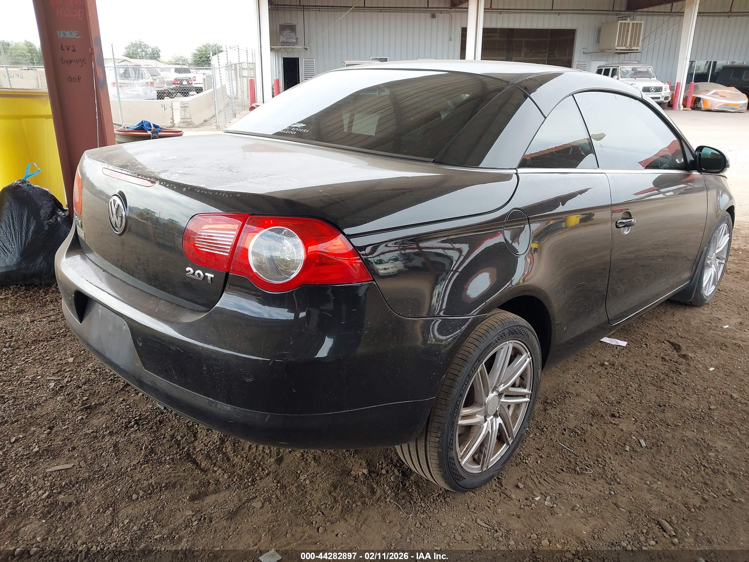 VOLKSWAGEN EOS image 4