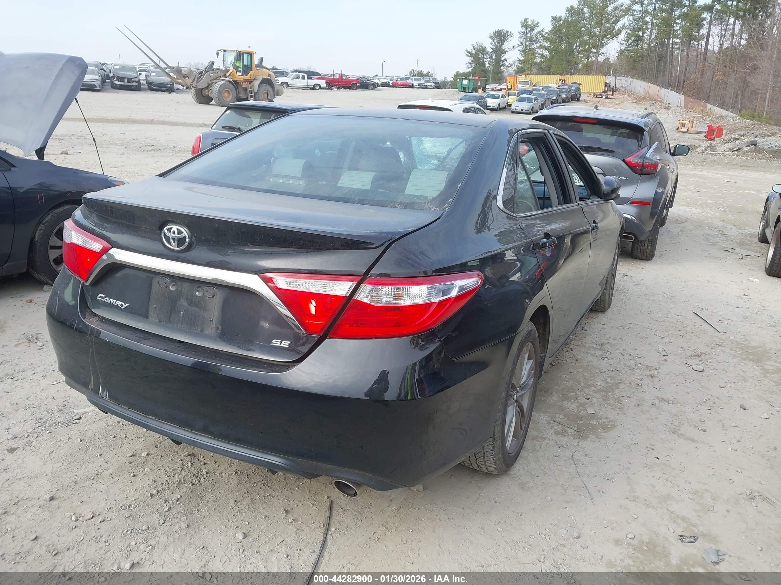 TOYOTA CAMRY image 4