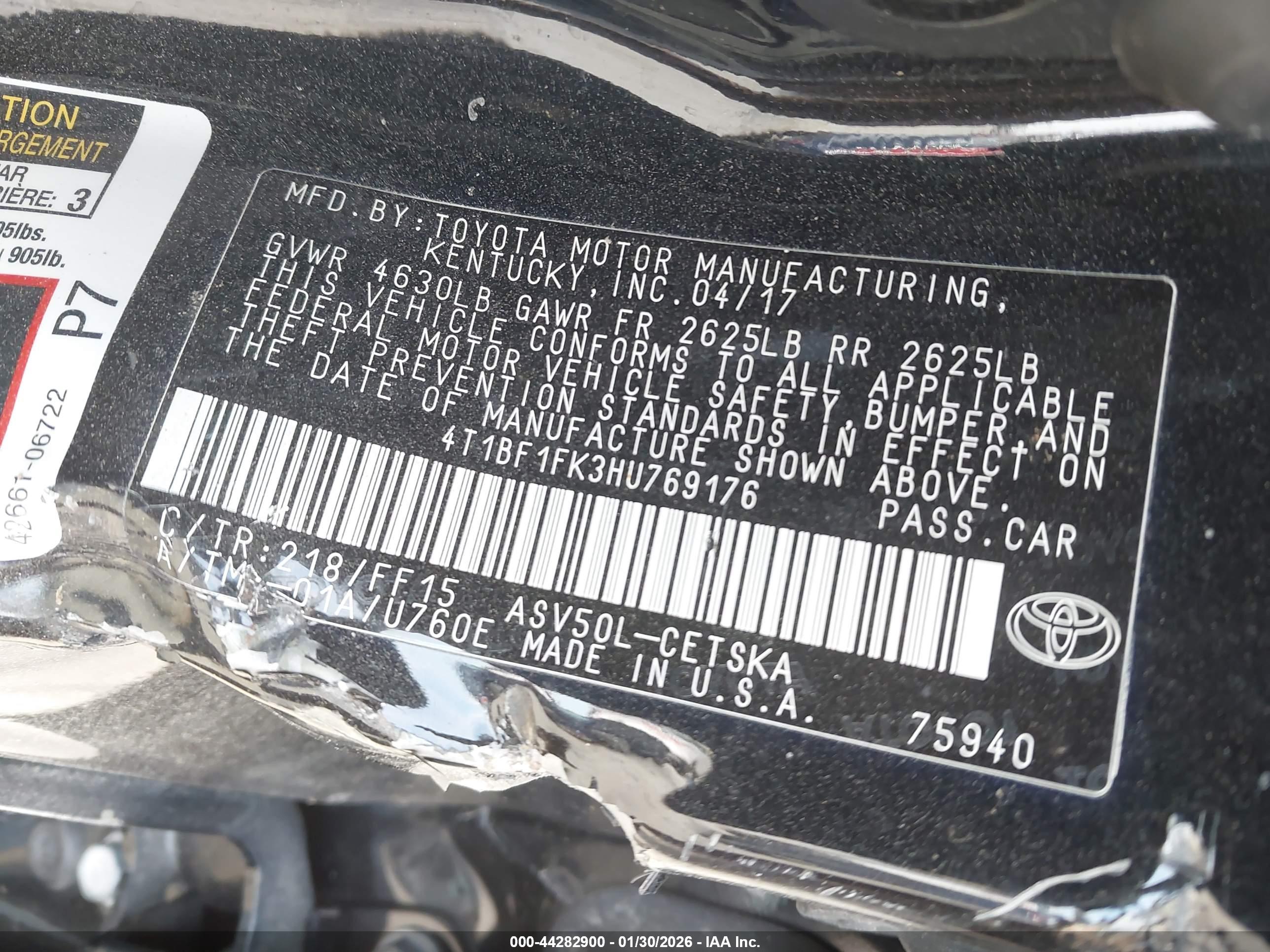 TOYOTA CAMRY image 9