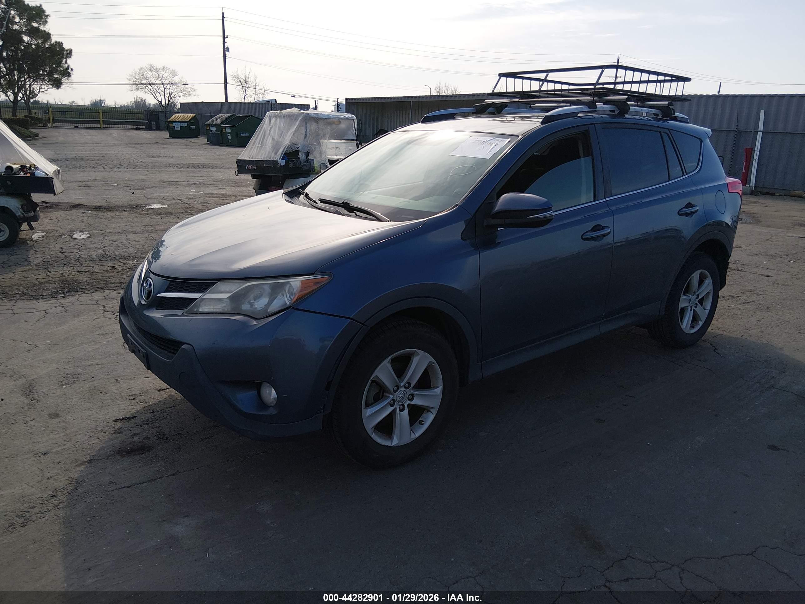 TOYOTA RAV4 image 2