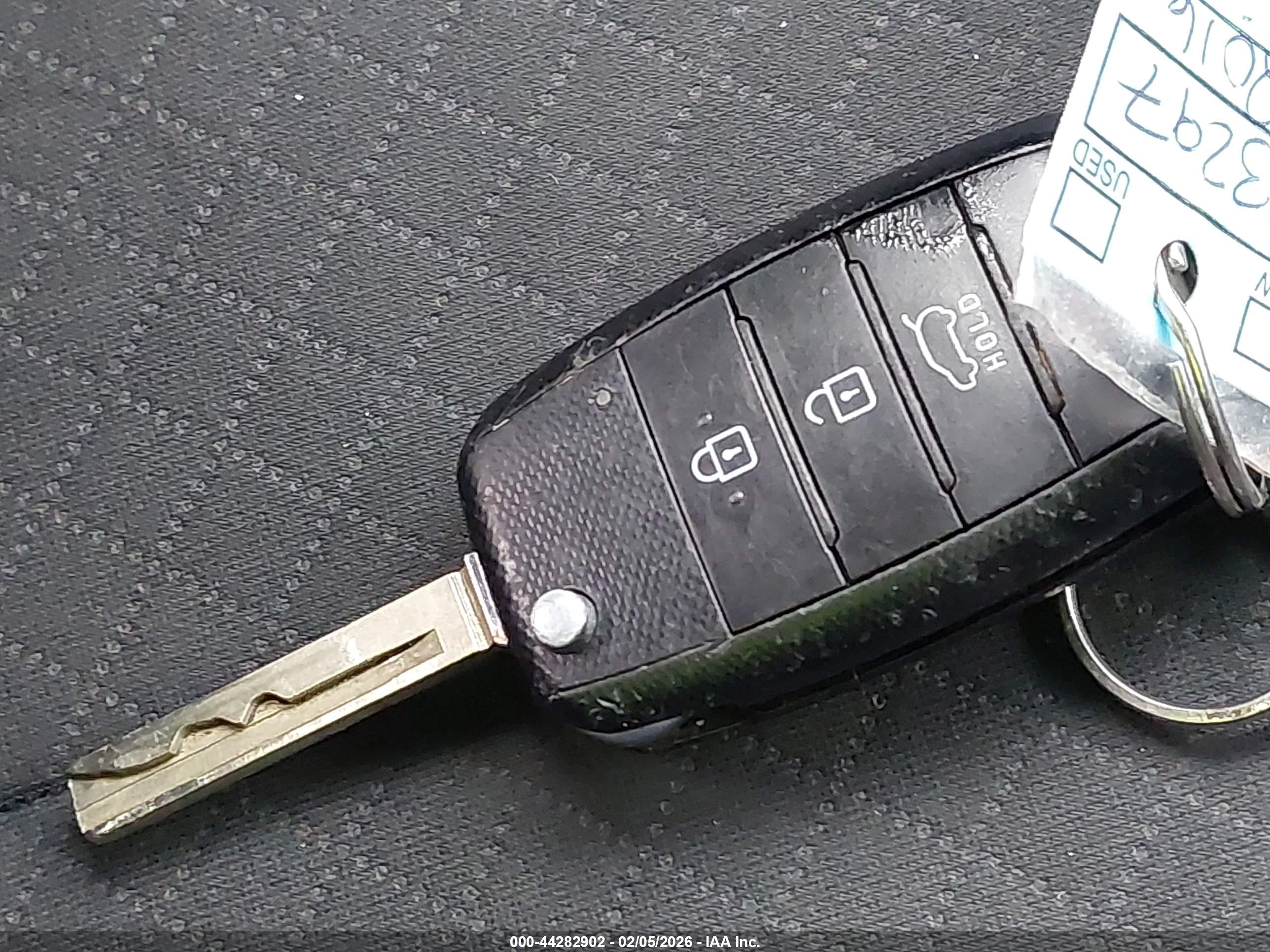 KIA SORENTO image 11