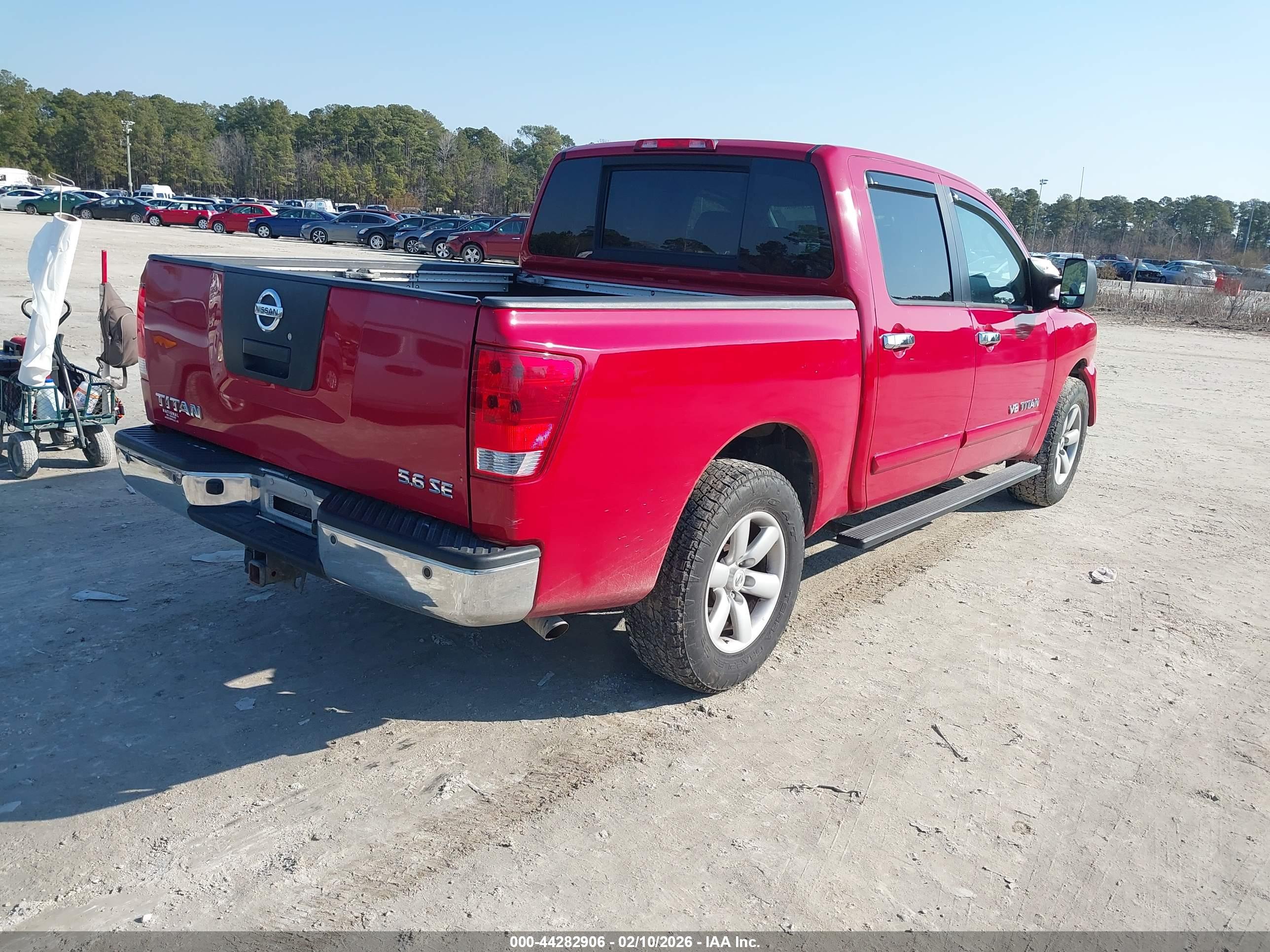 NISSAN TITAN image 4