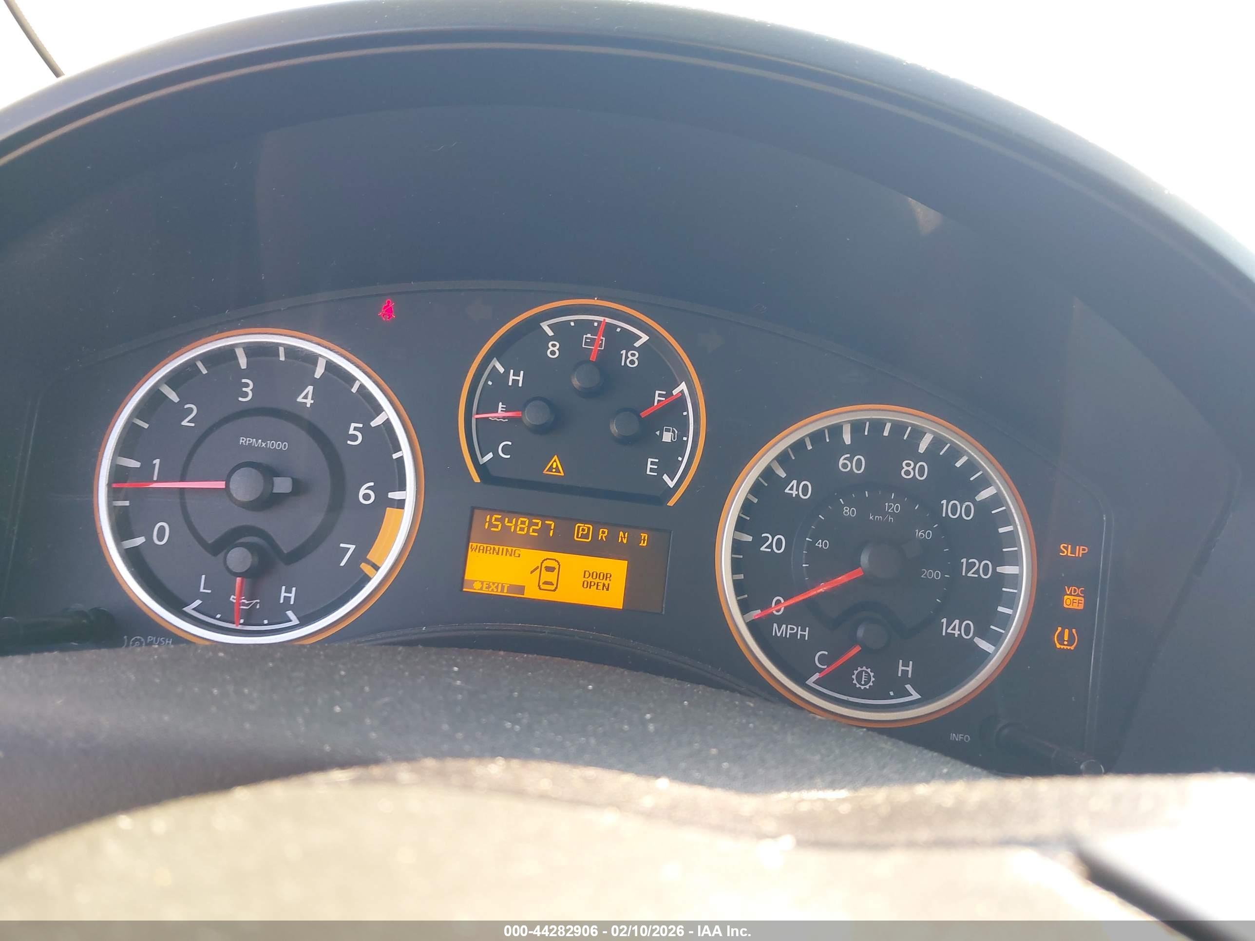 NISSAN TITAN image 7