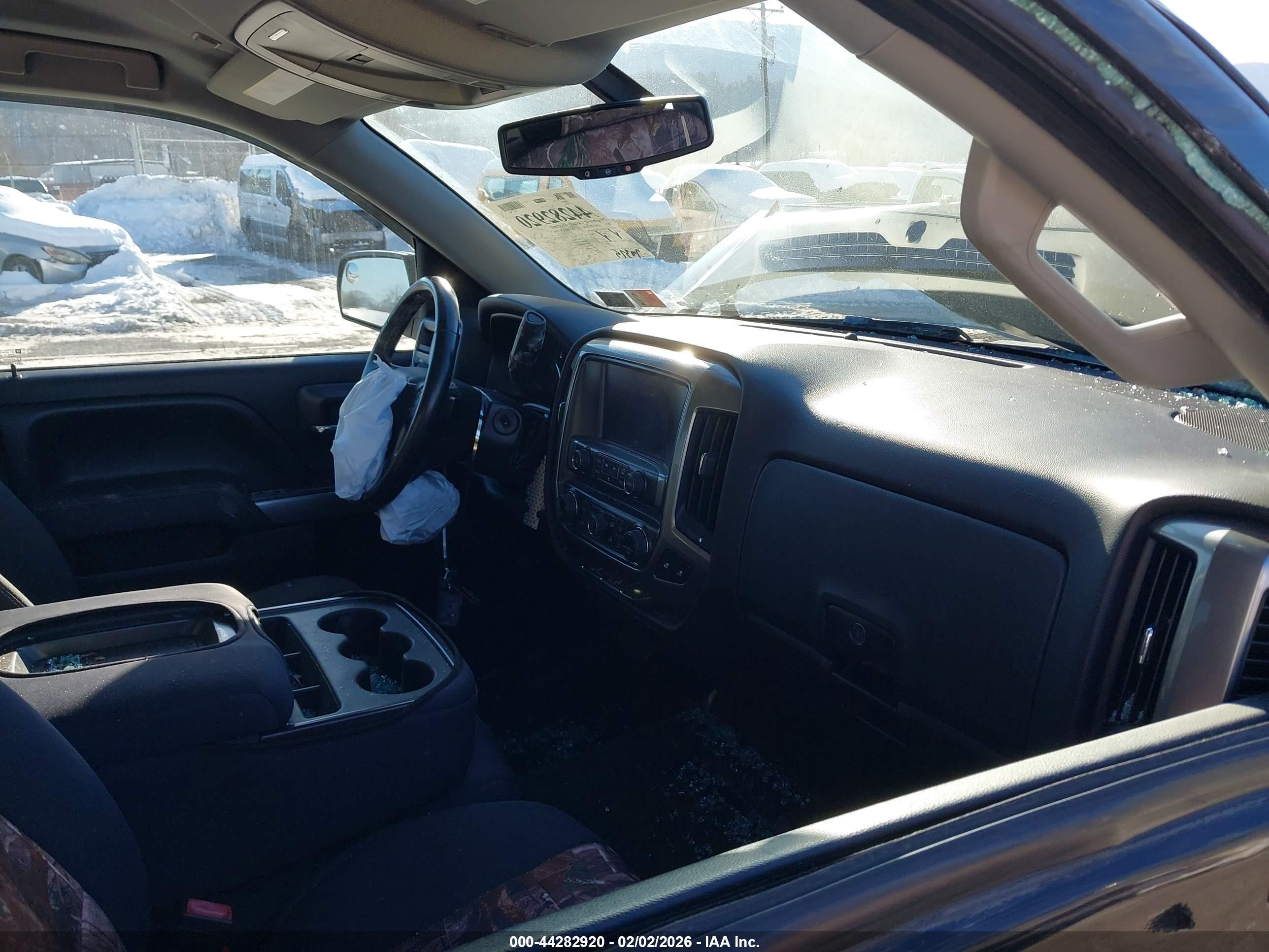 CHEVROLET SILVERADO image 5