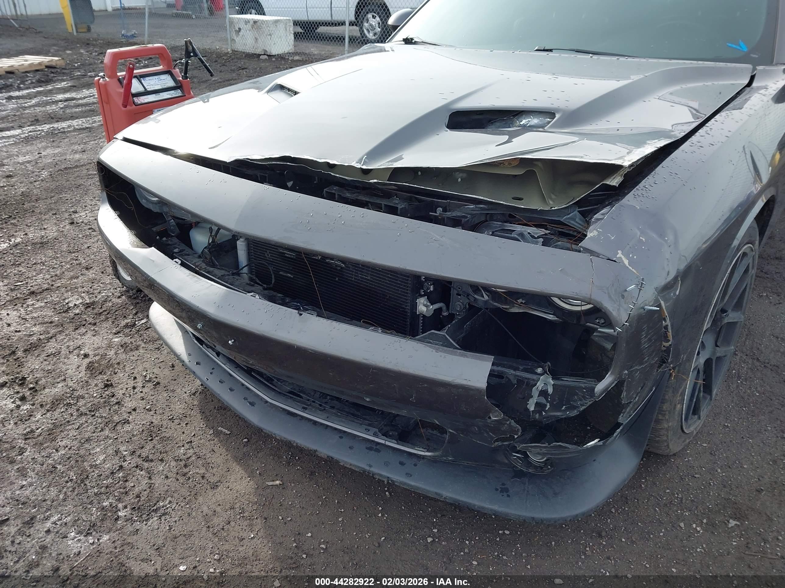 DODGE CHALLENGER image 6
