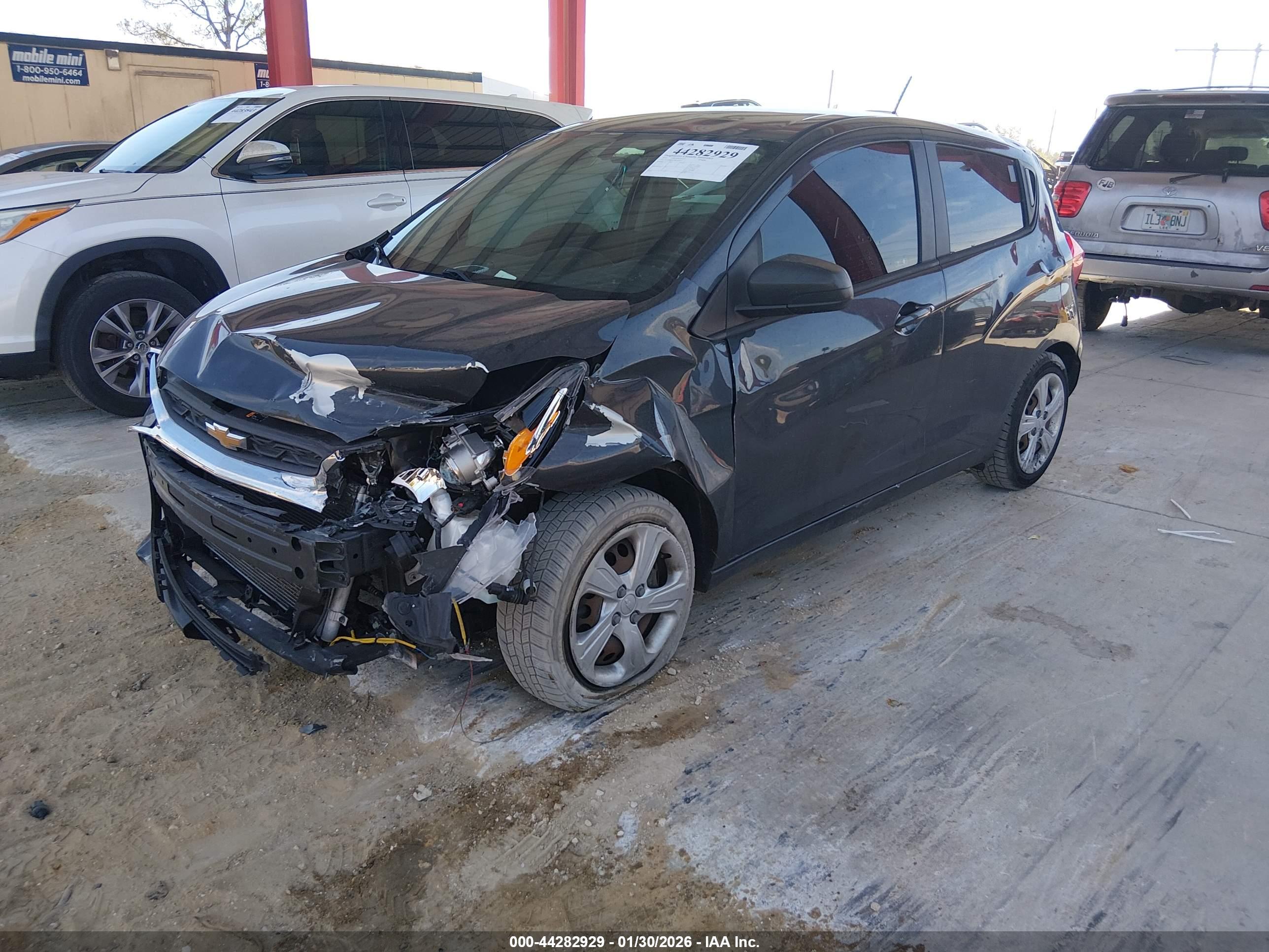CHEVROLET SPARK image 2