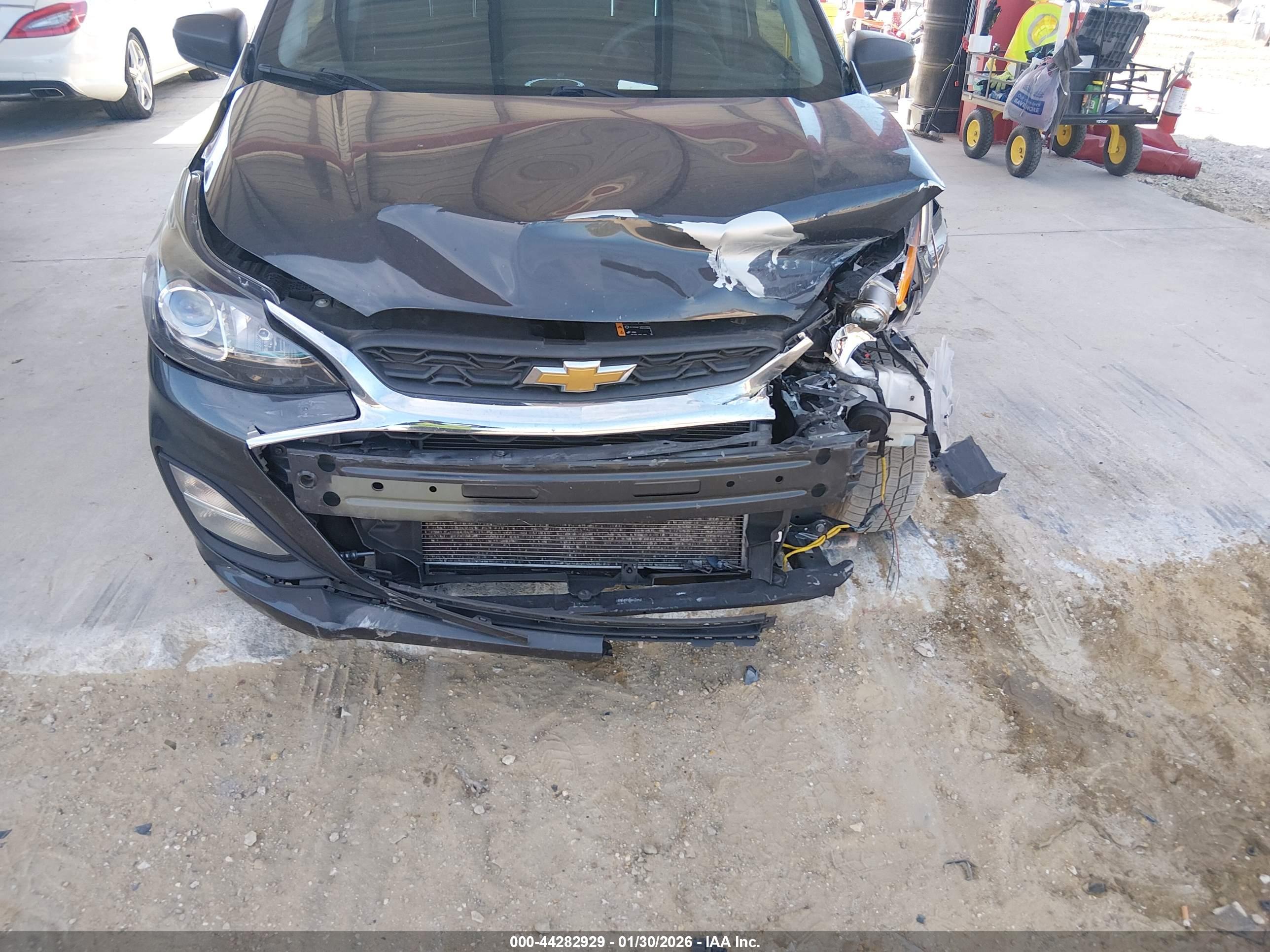 CHEVROLET SPARK image 6