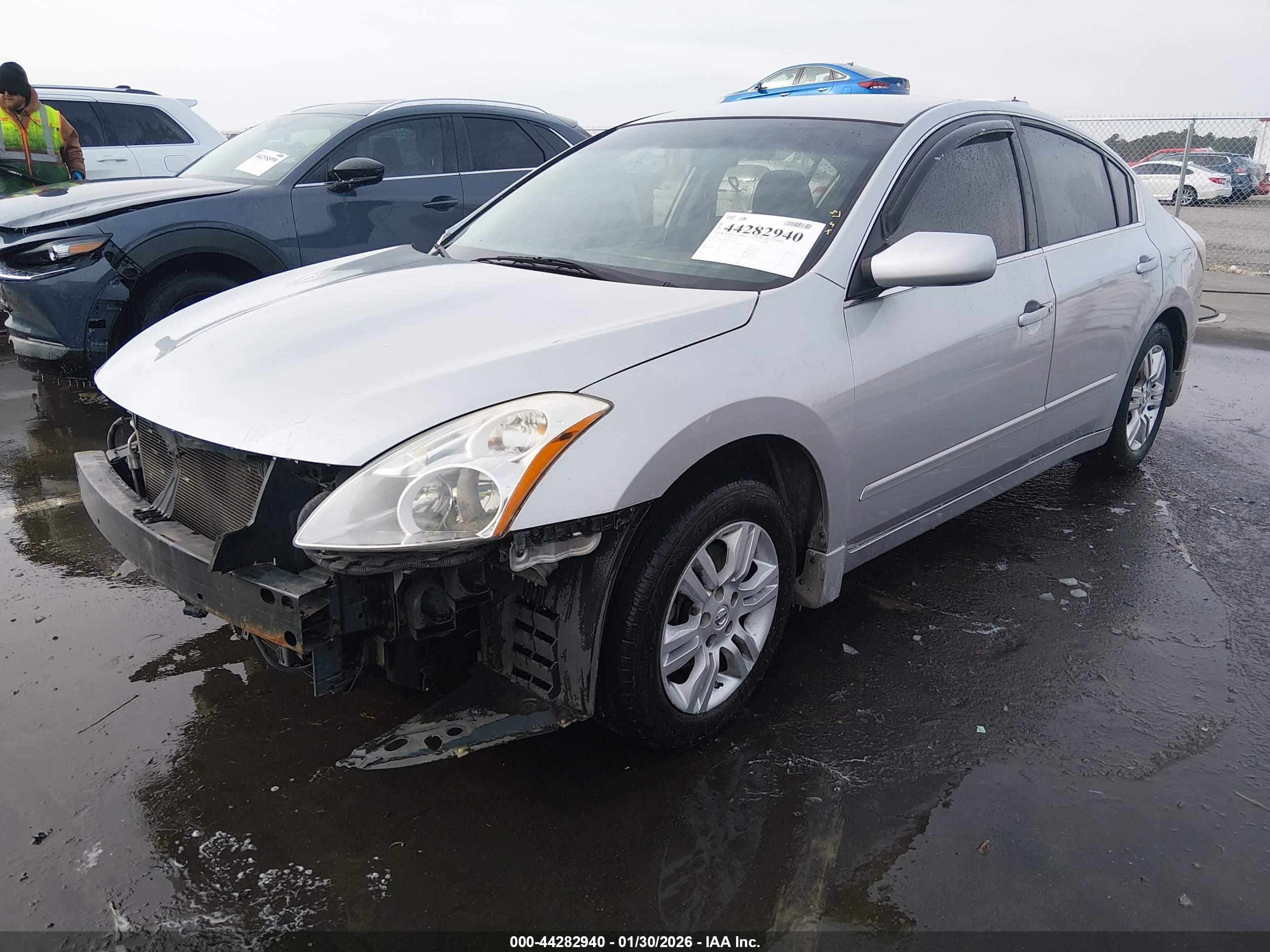 NISSAN ALTIMA image 2