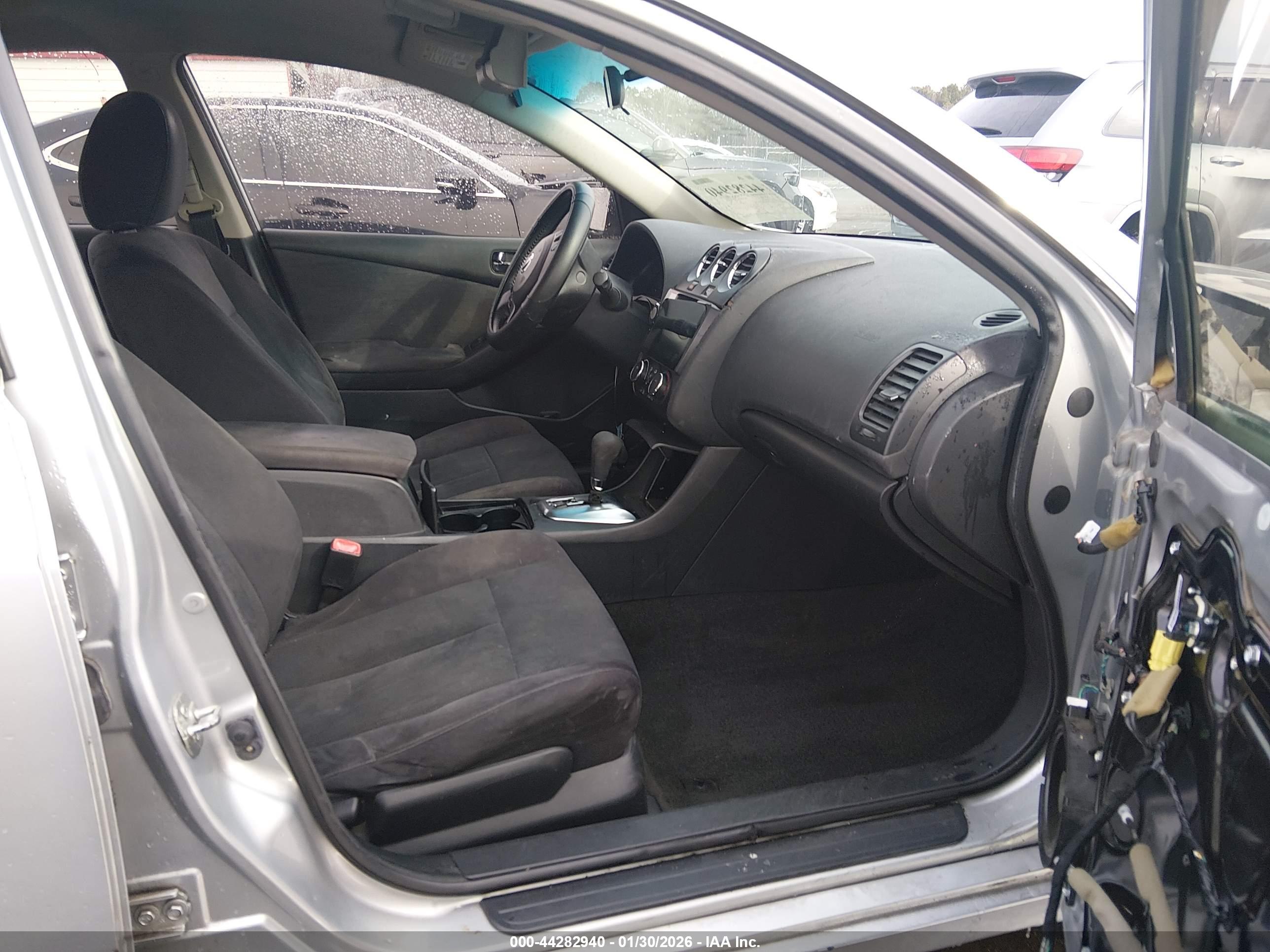 NISSAN ALTIMA image 5