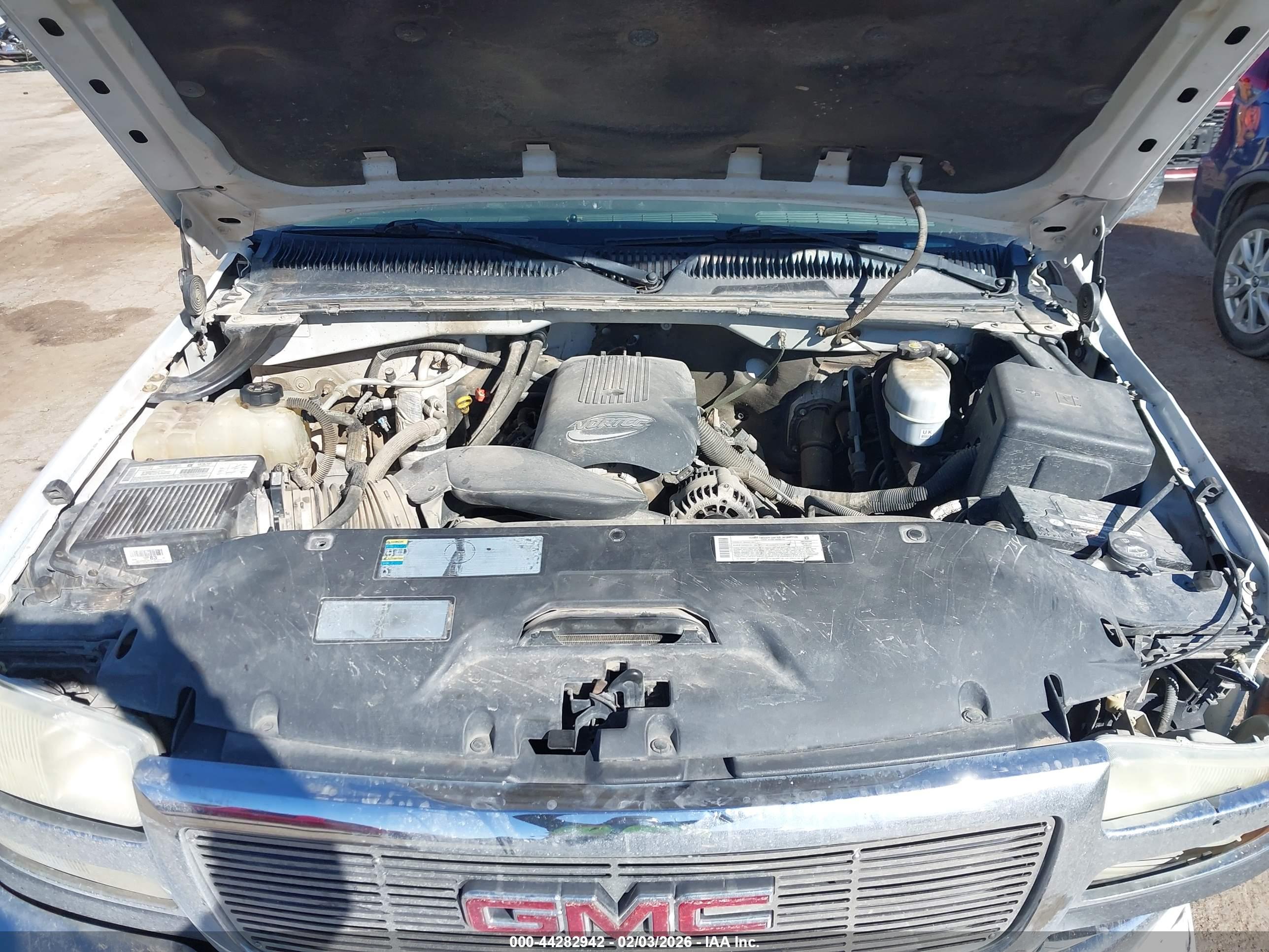 GMC SIERRA image 10