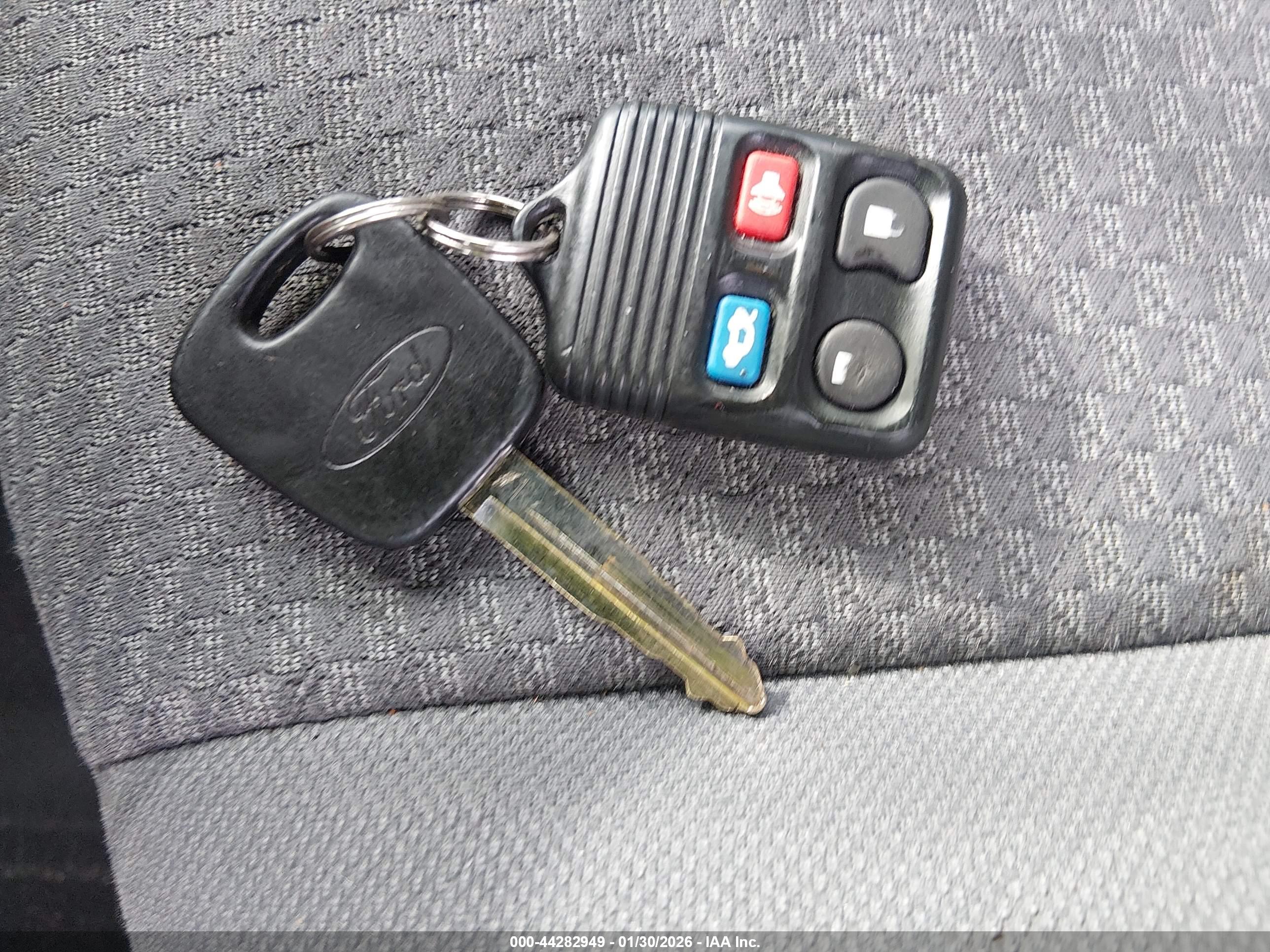 FORD FOCUS image 11