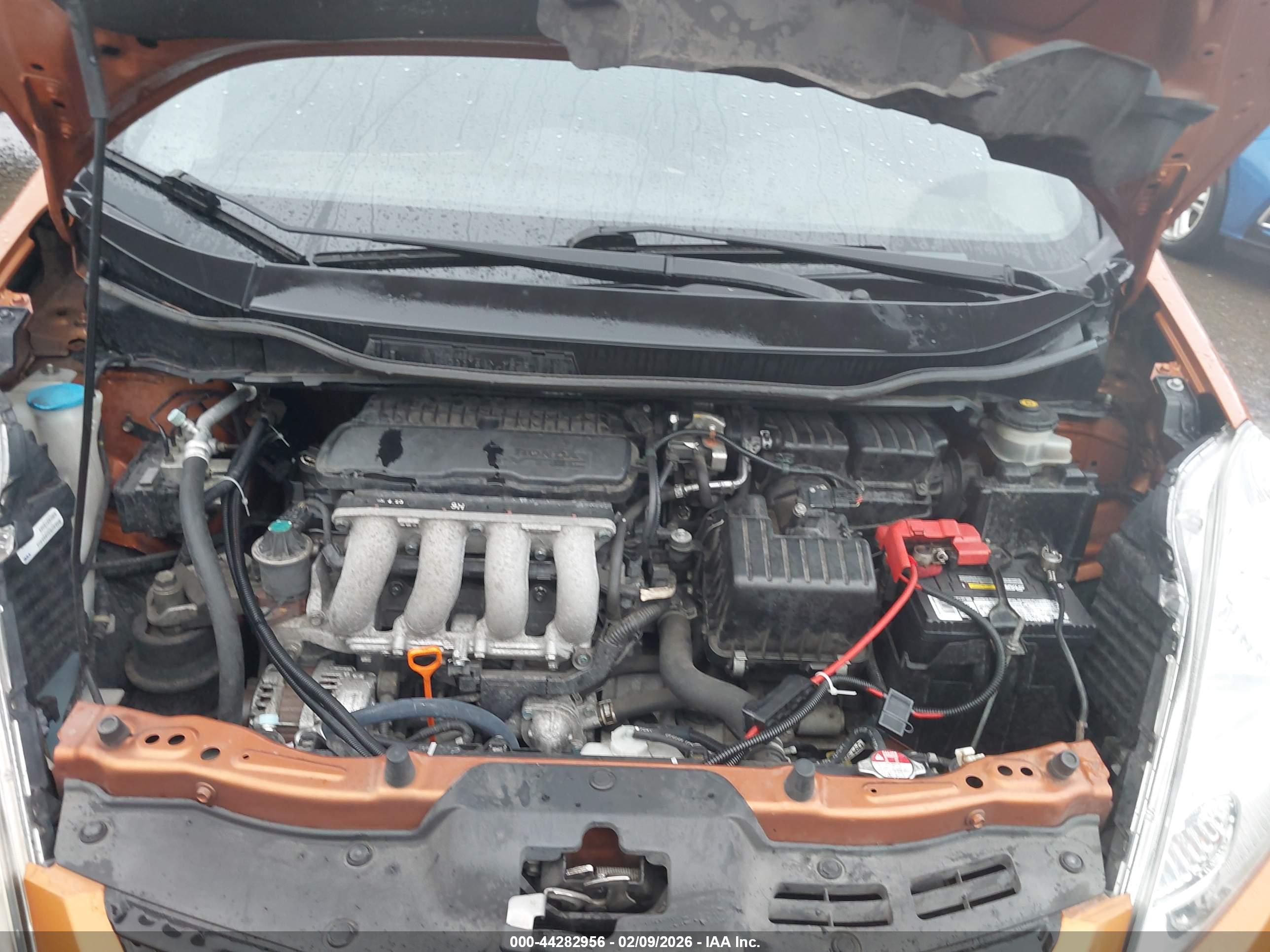 HONDA FIT image 10
