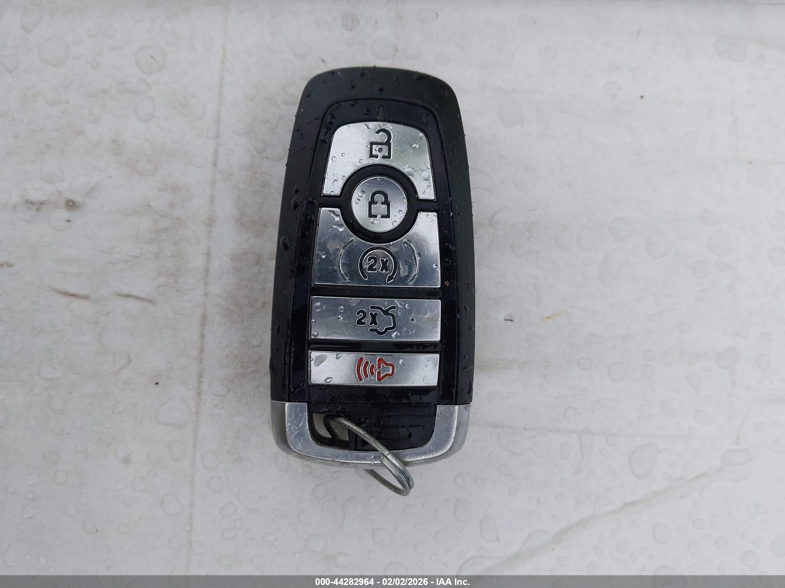 FORD MUSTANG image 11