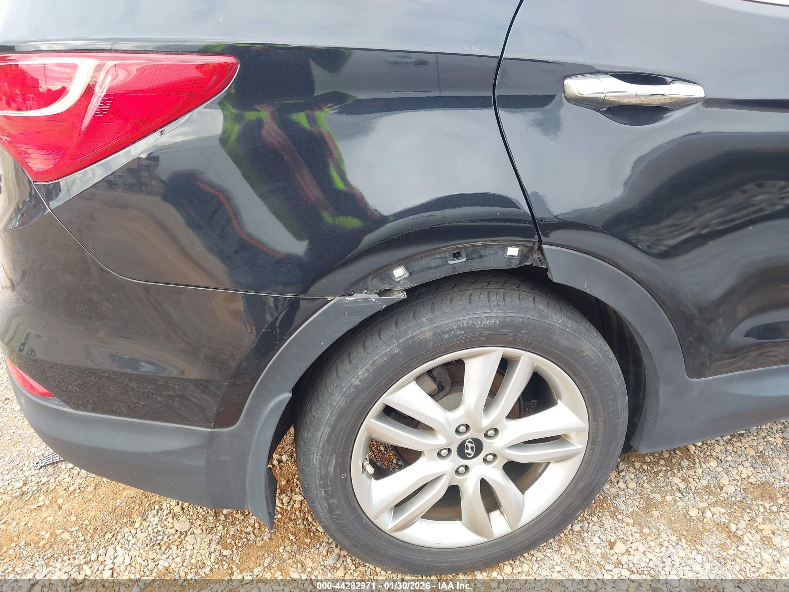 HYUNDAI SANTA image 6