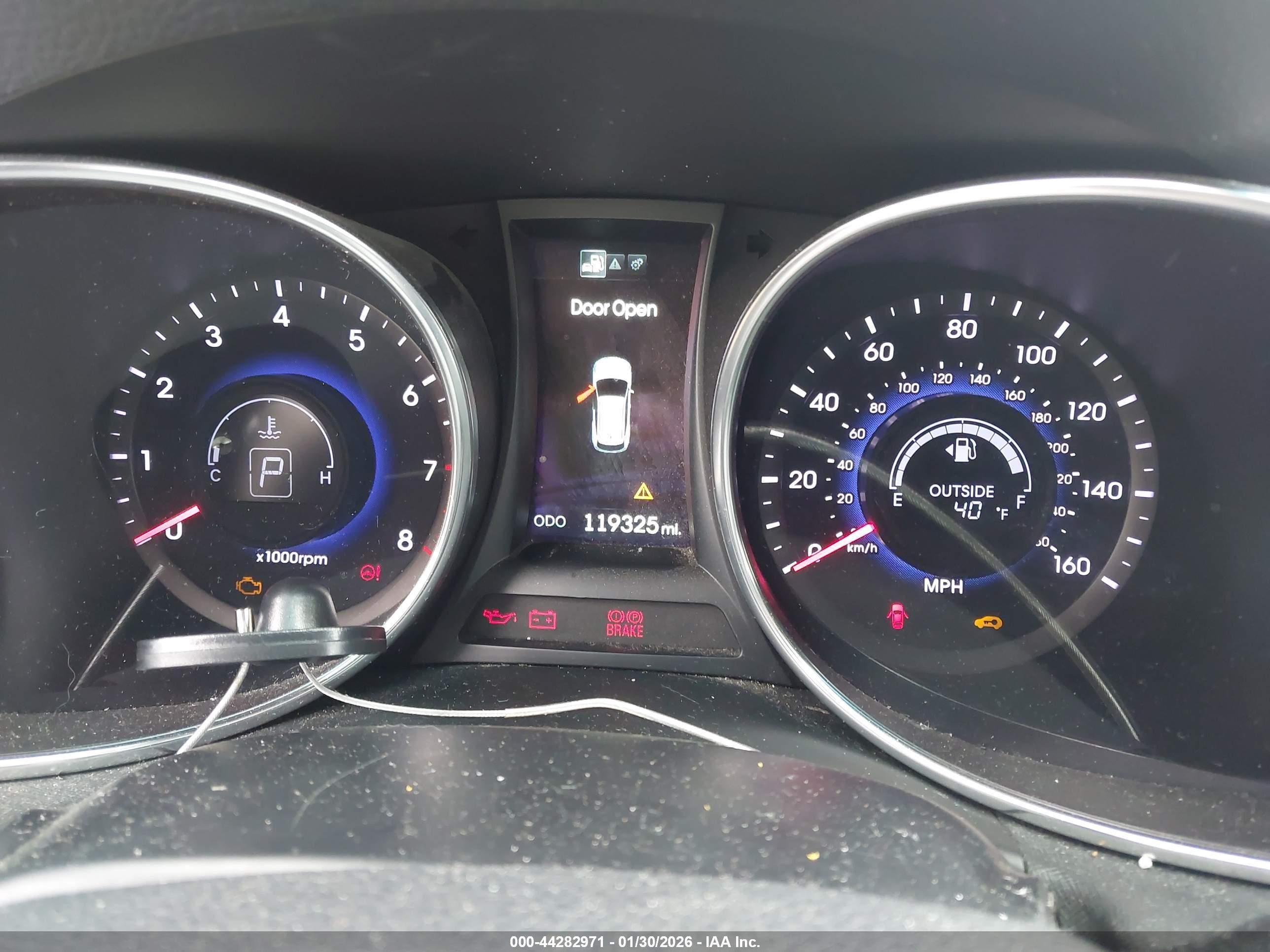 HYUNDAI SANTA image 7