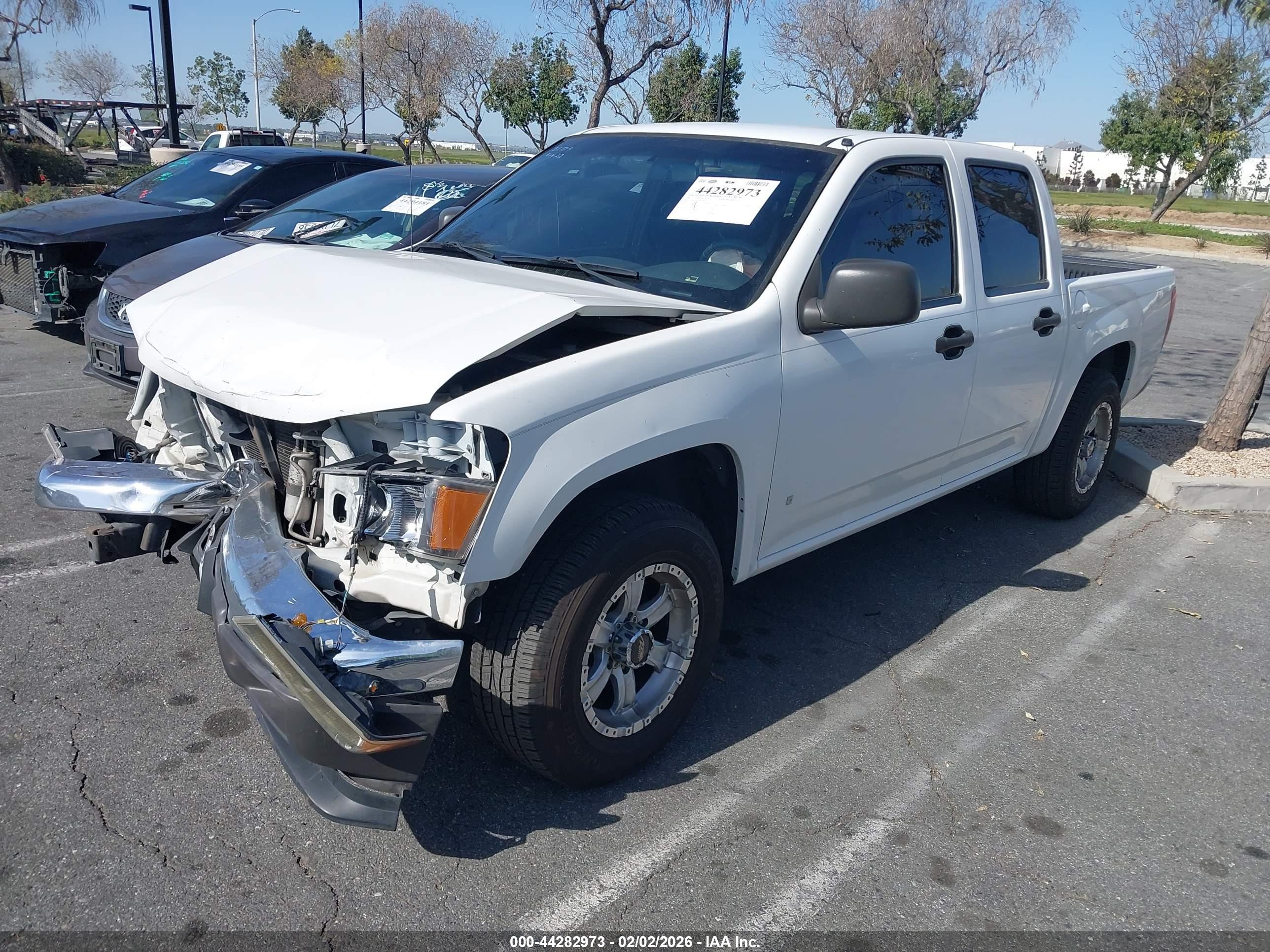 CHEVROLET COLORADO image 2