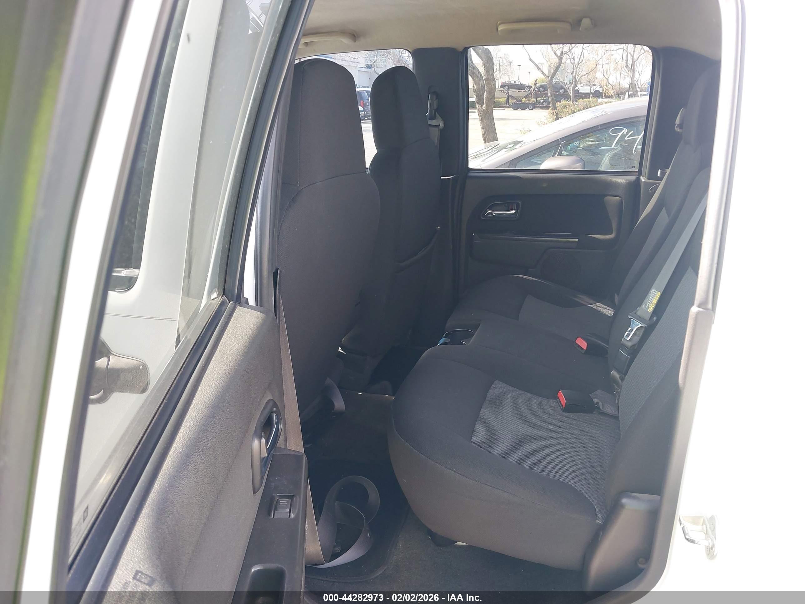 CHEVROLET COLORADO image 8