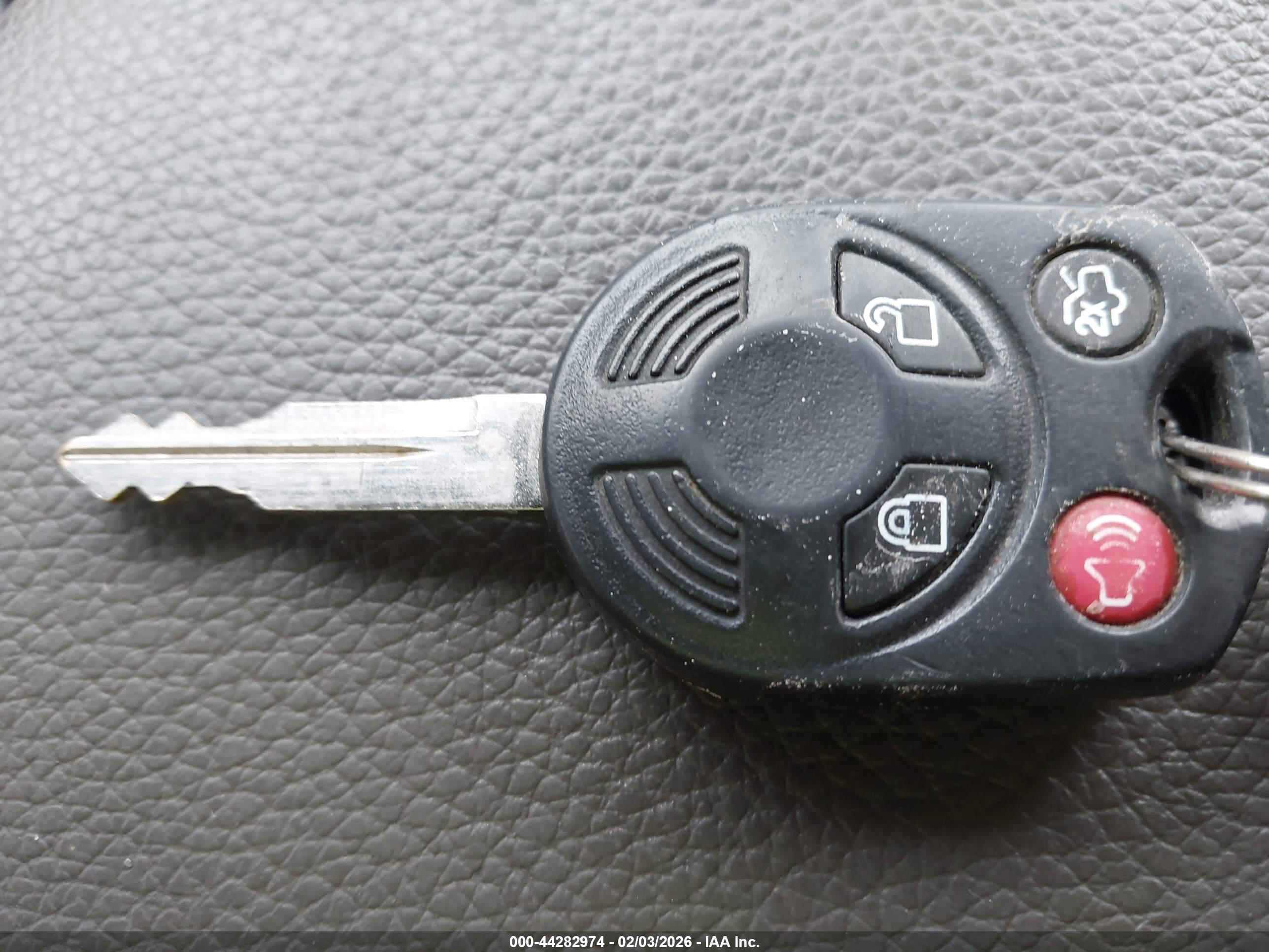 FORD EXPEDITION image 11