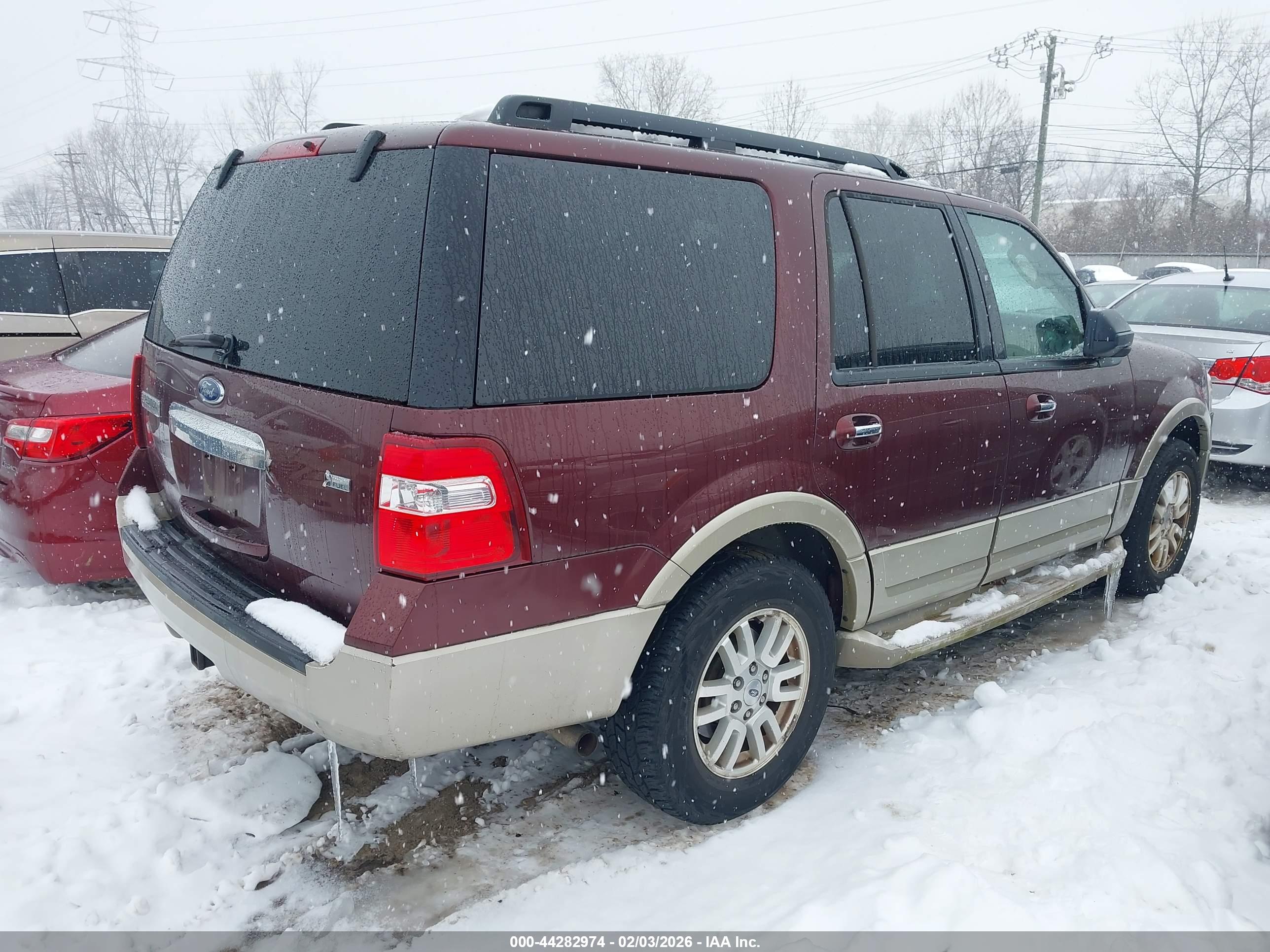 FORD EXPEDITION image 4
