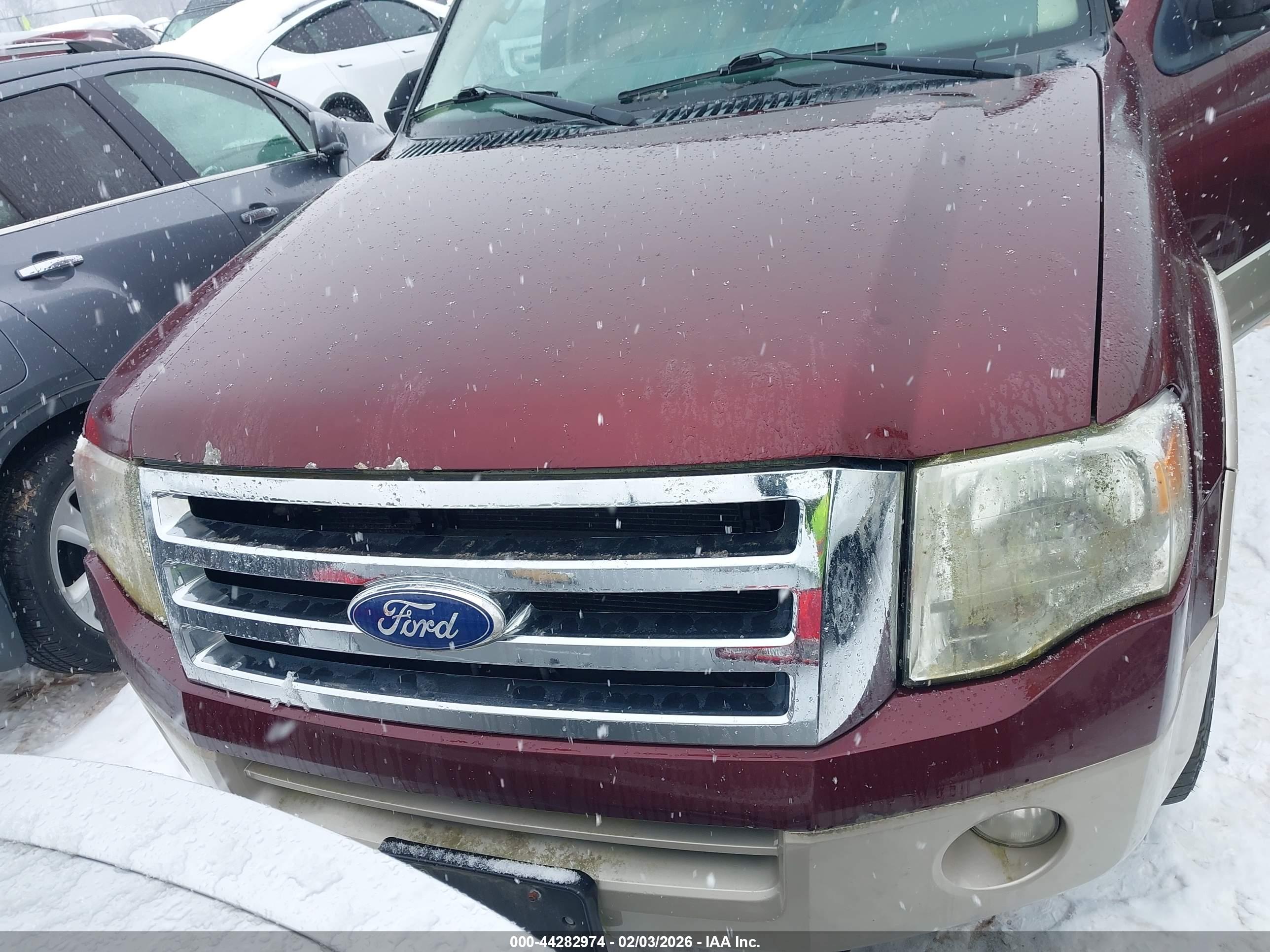 FORD EXPEDITION image 6