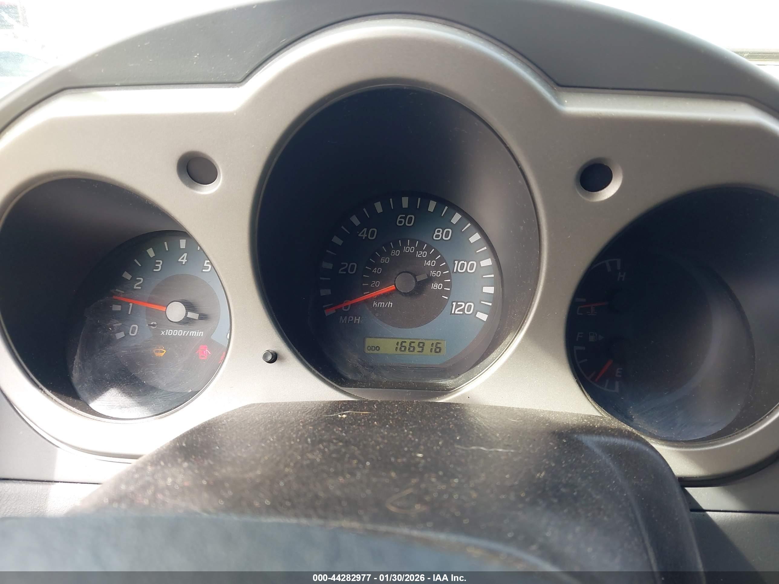 NISSAN XTERRA image 7