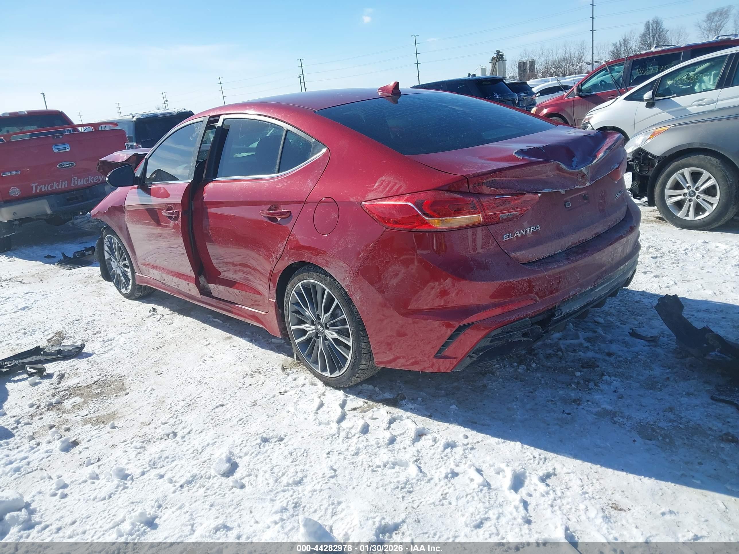 HYUNDAI ELANTRA image 3