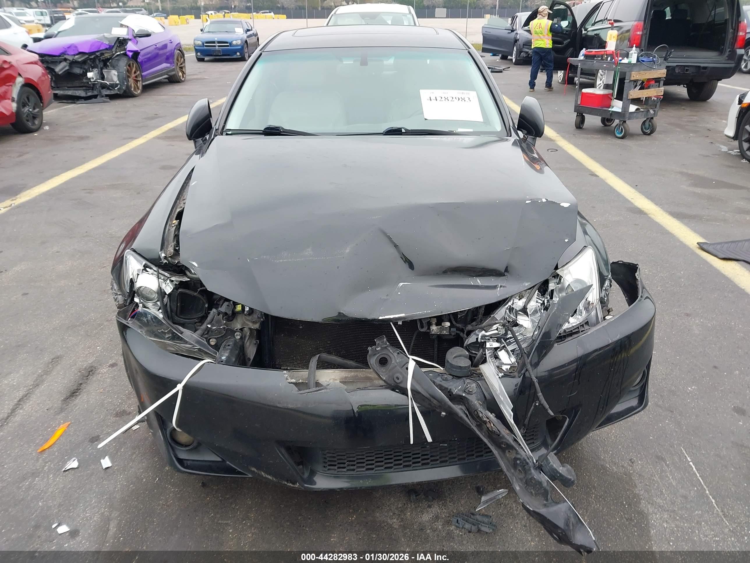 LEXUS IS image 6