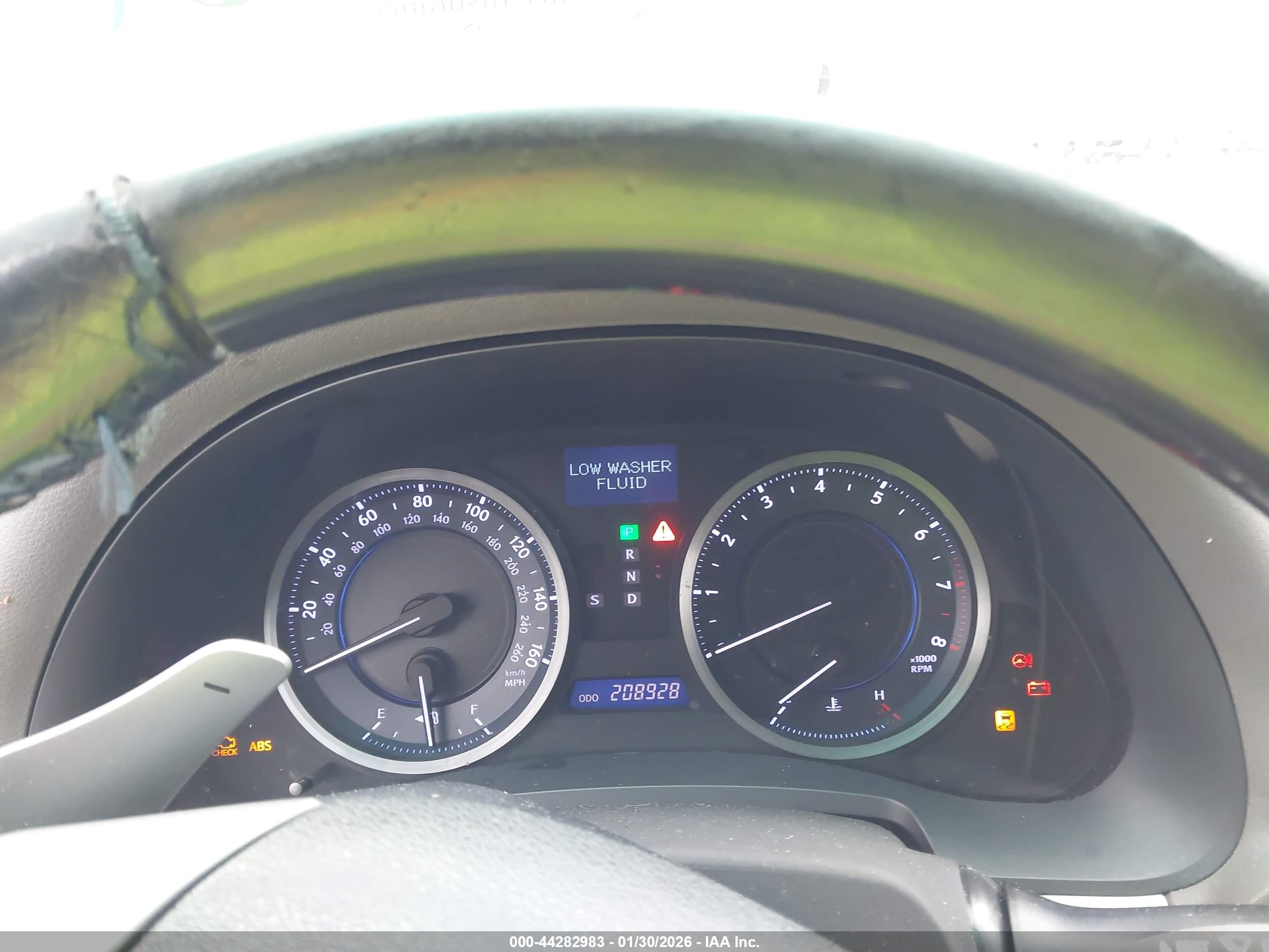 LEXUS IS image 7