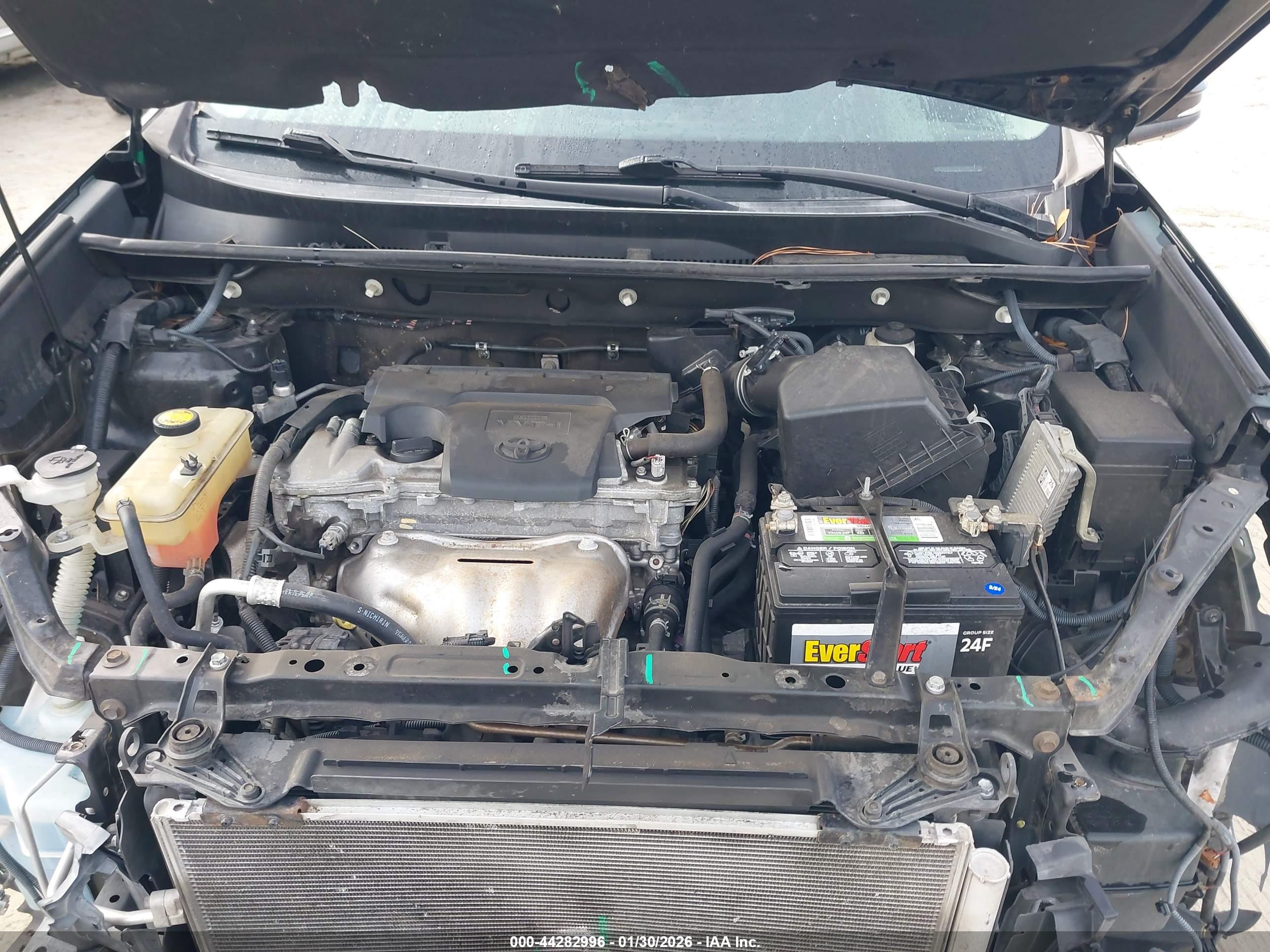 TOYOTA RAV4 image 10