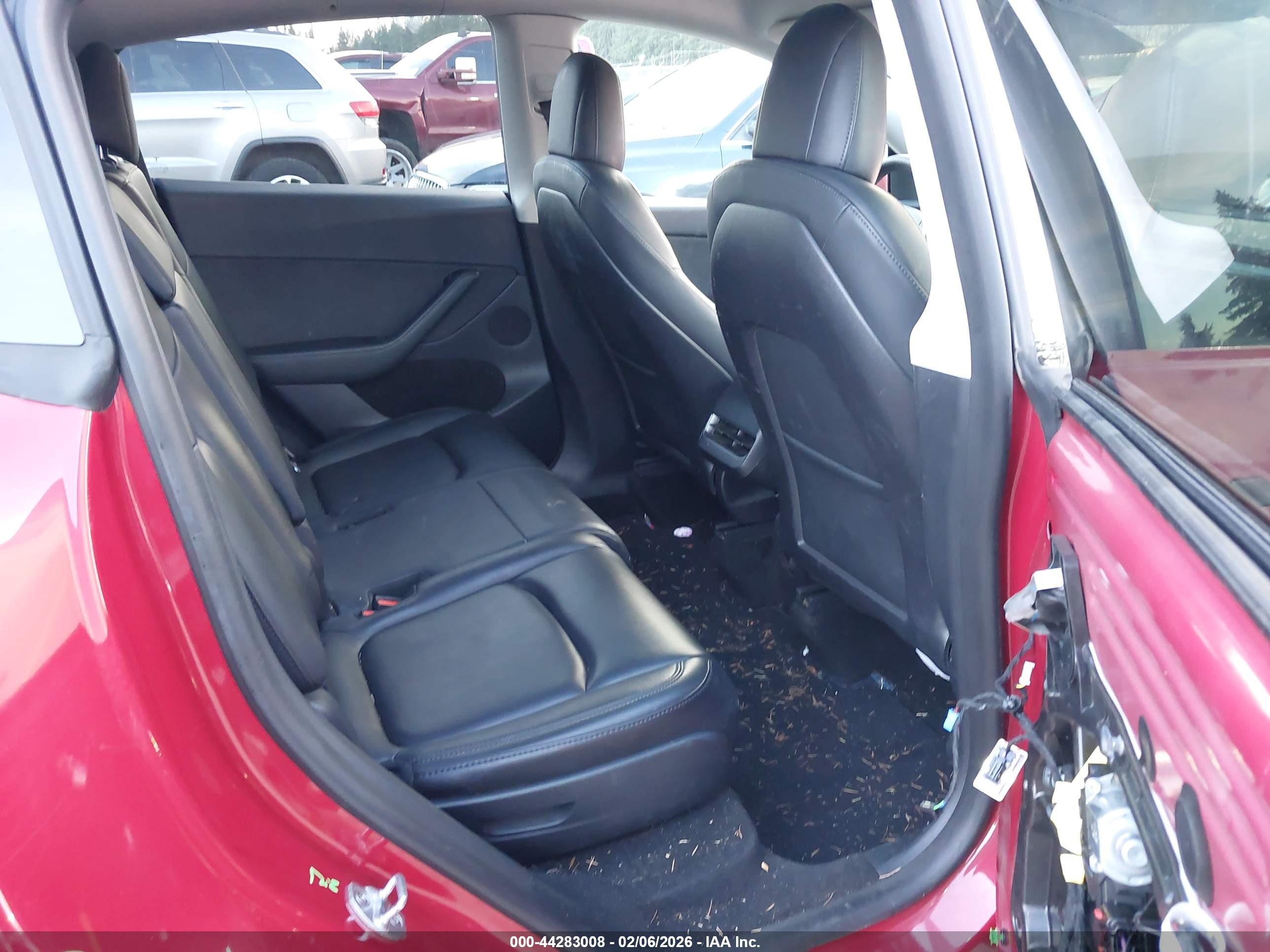 TESLA MODEL image 8