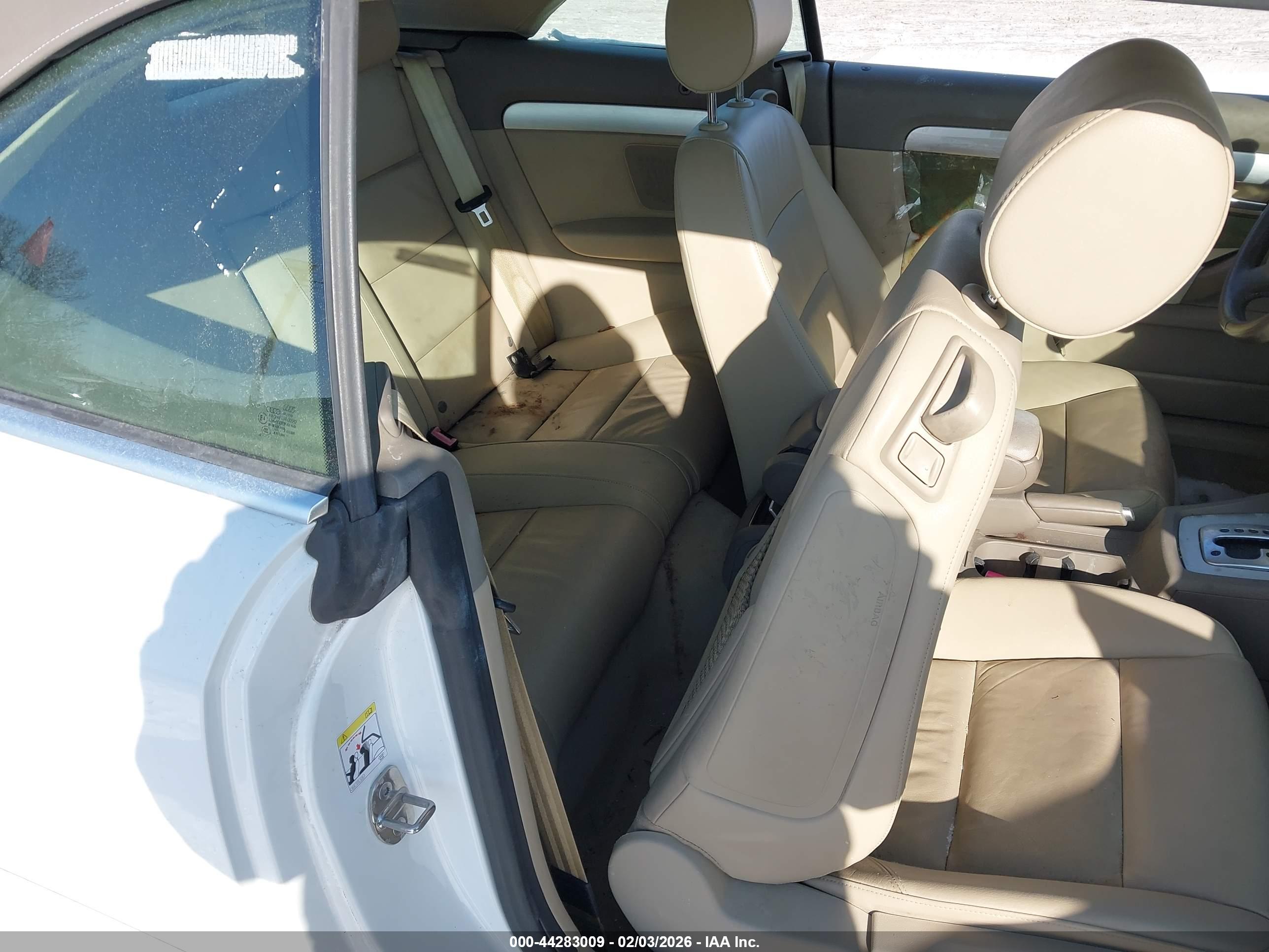 AUDI A4 image 8