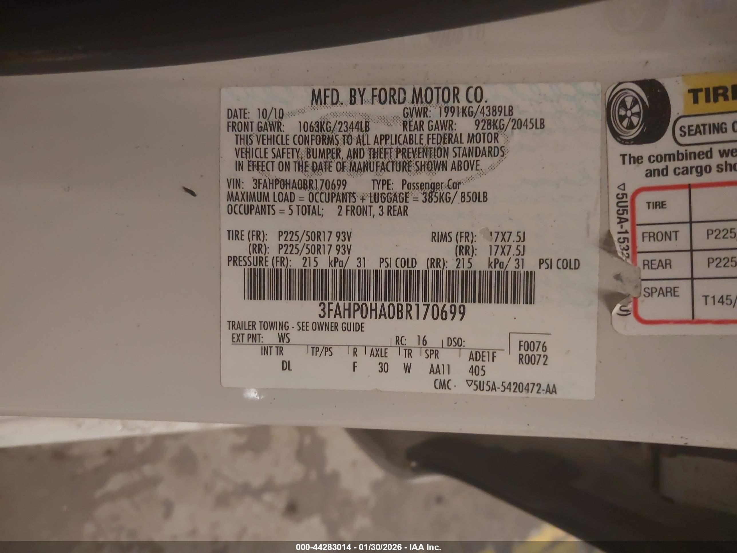 FORD FUSION image 9