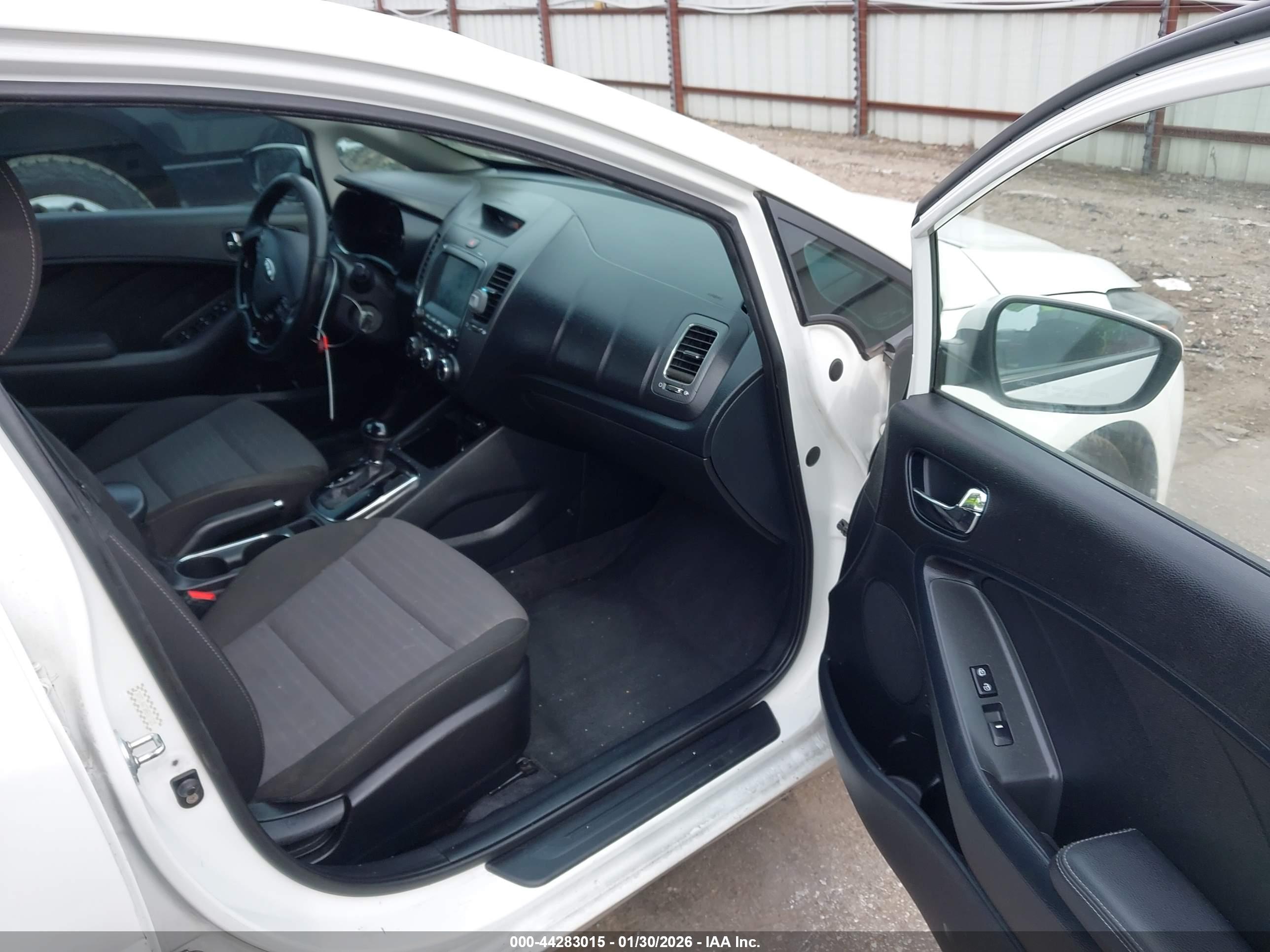 KIA FORTE image 5