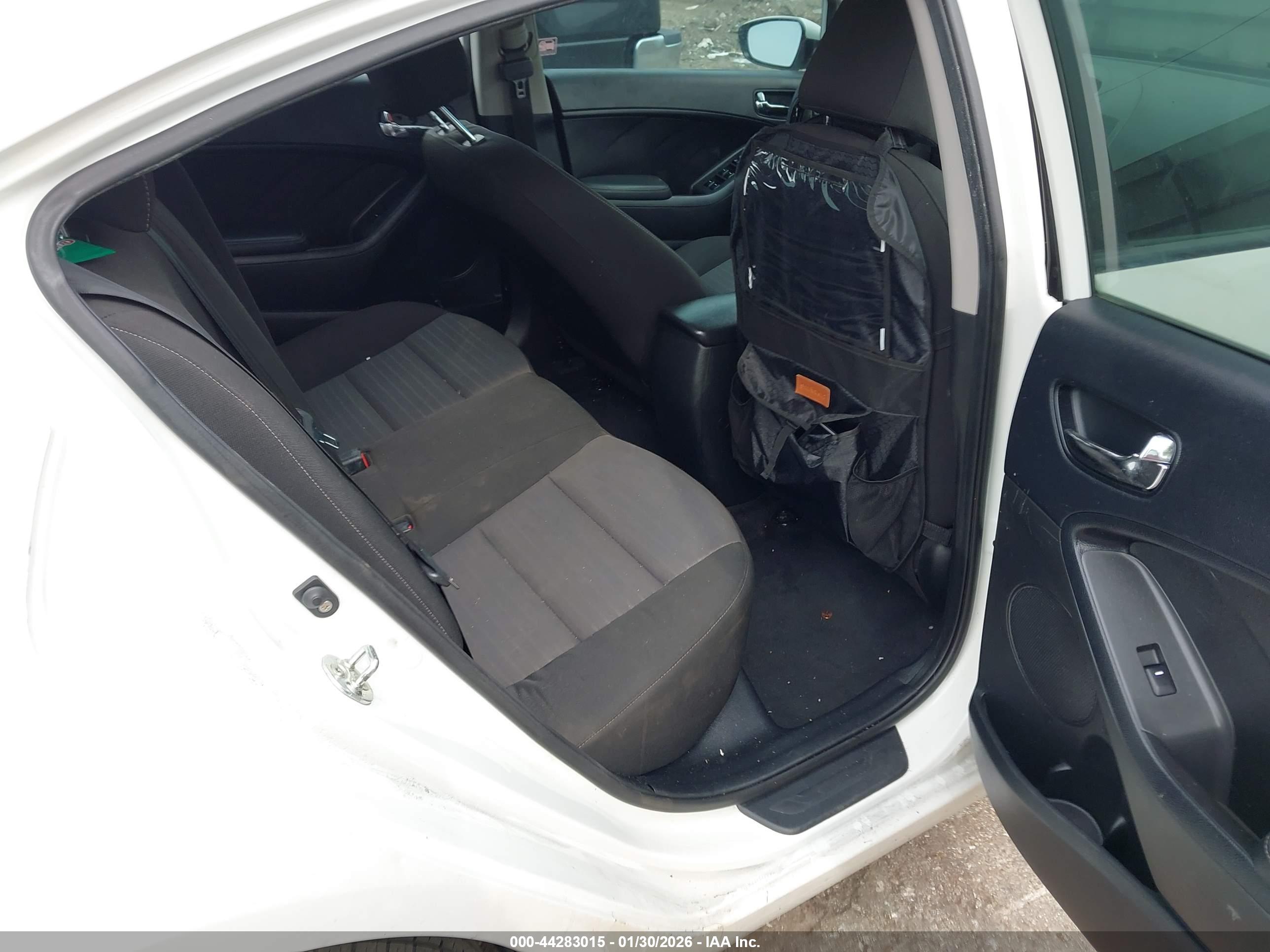 KIA FORTE image 8