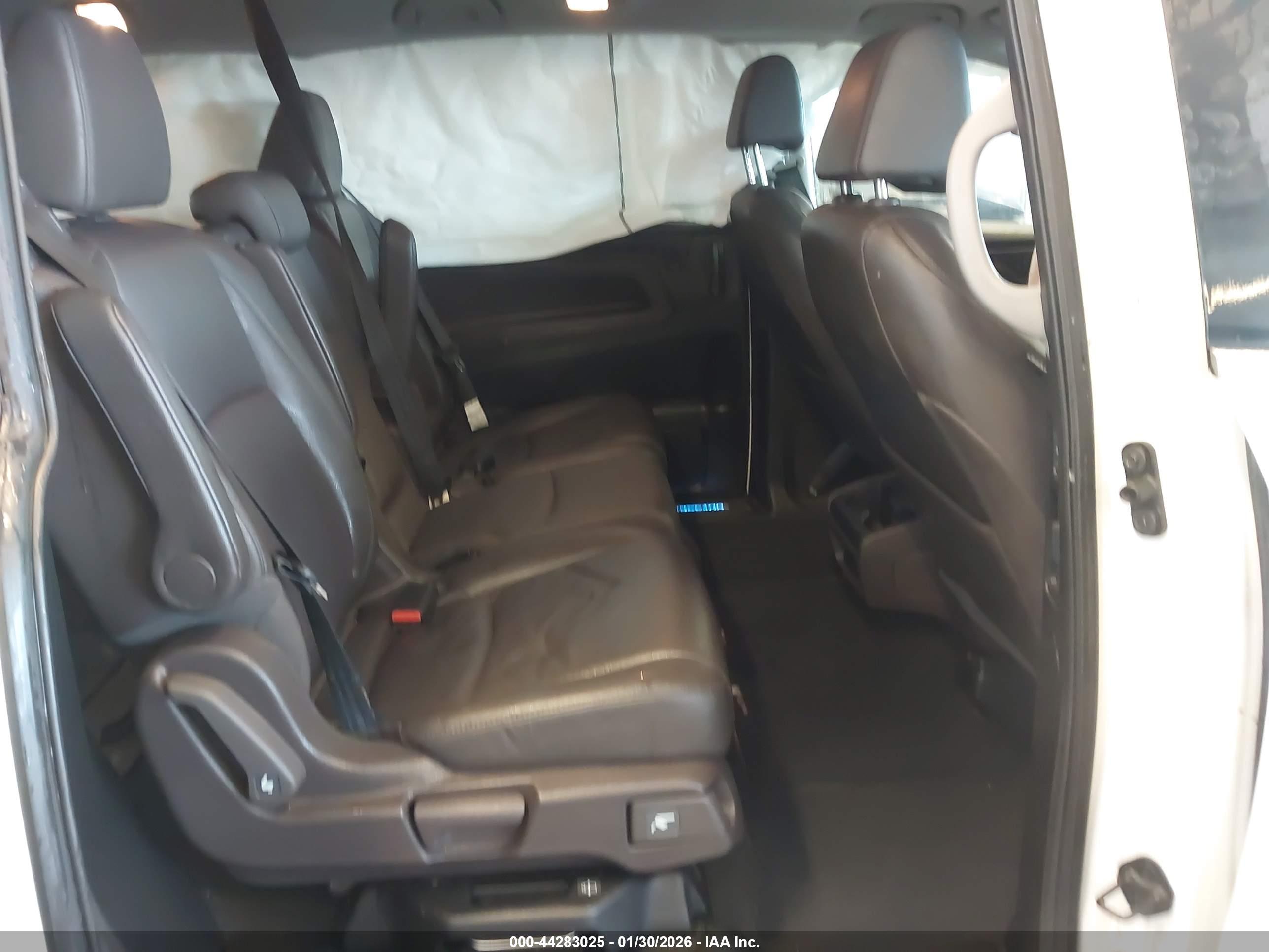 HONDA ODYSSEY image 8