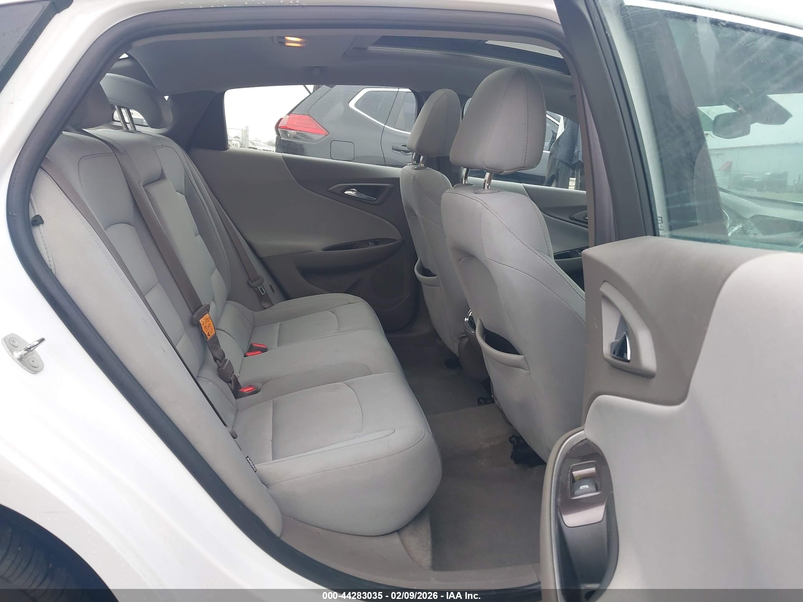 CHEVROLET MALIBU image 8