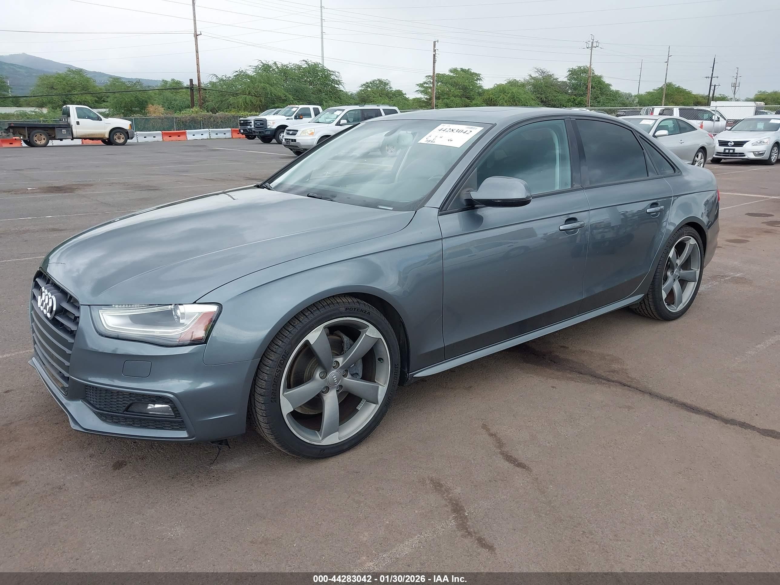 AUDI A4 image 2