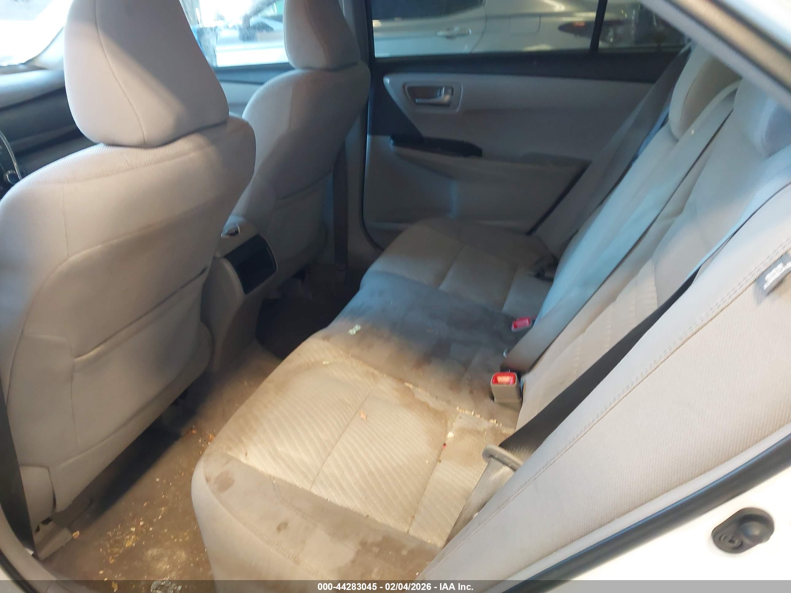 TOYOTA CAMRY image 8