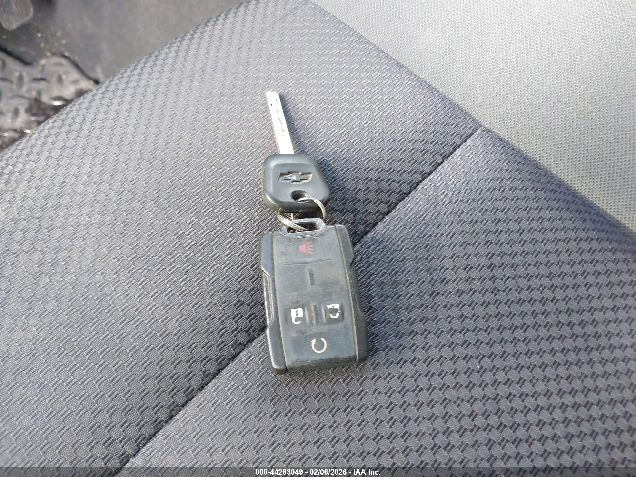 CHEVROLET SILVERADO image 11