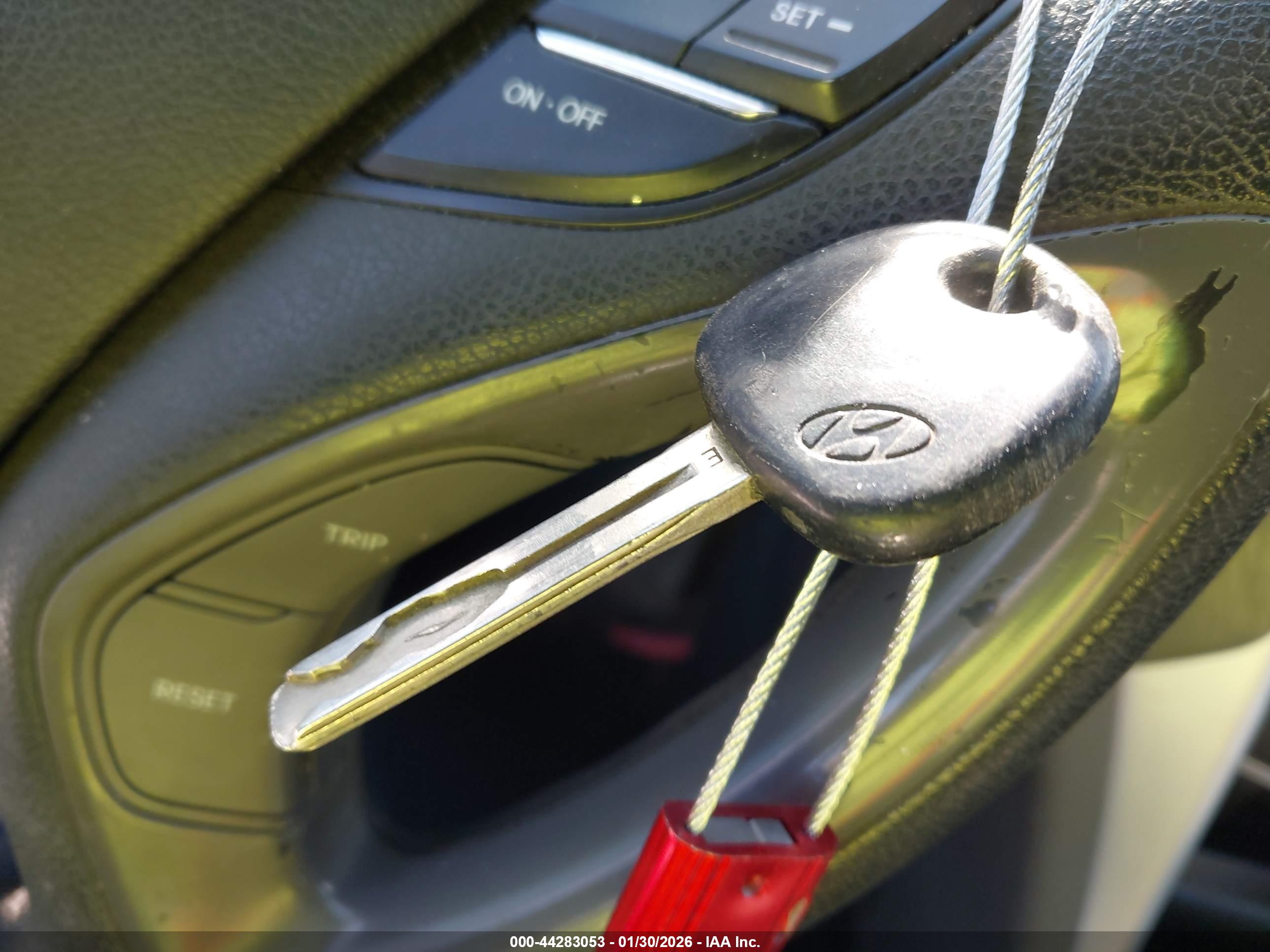 HYUNDAI SONATA image 11