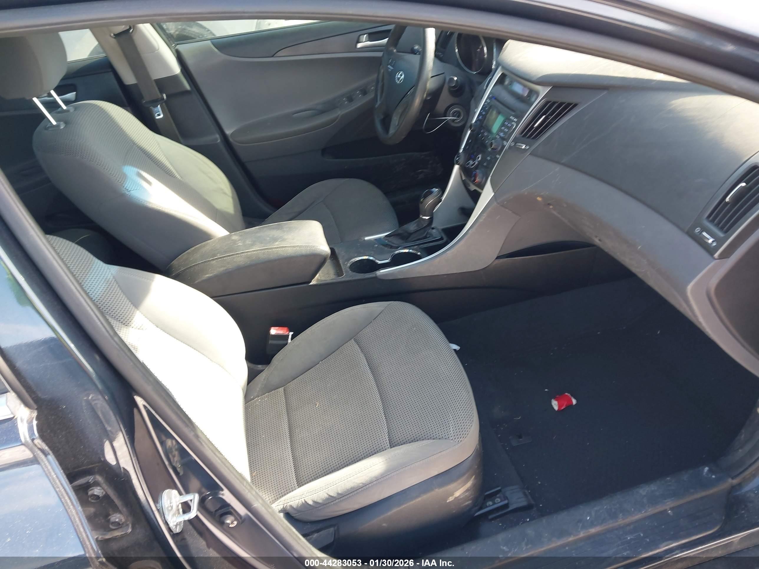 HYUNDAI SONATA image 5