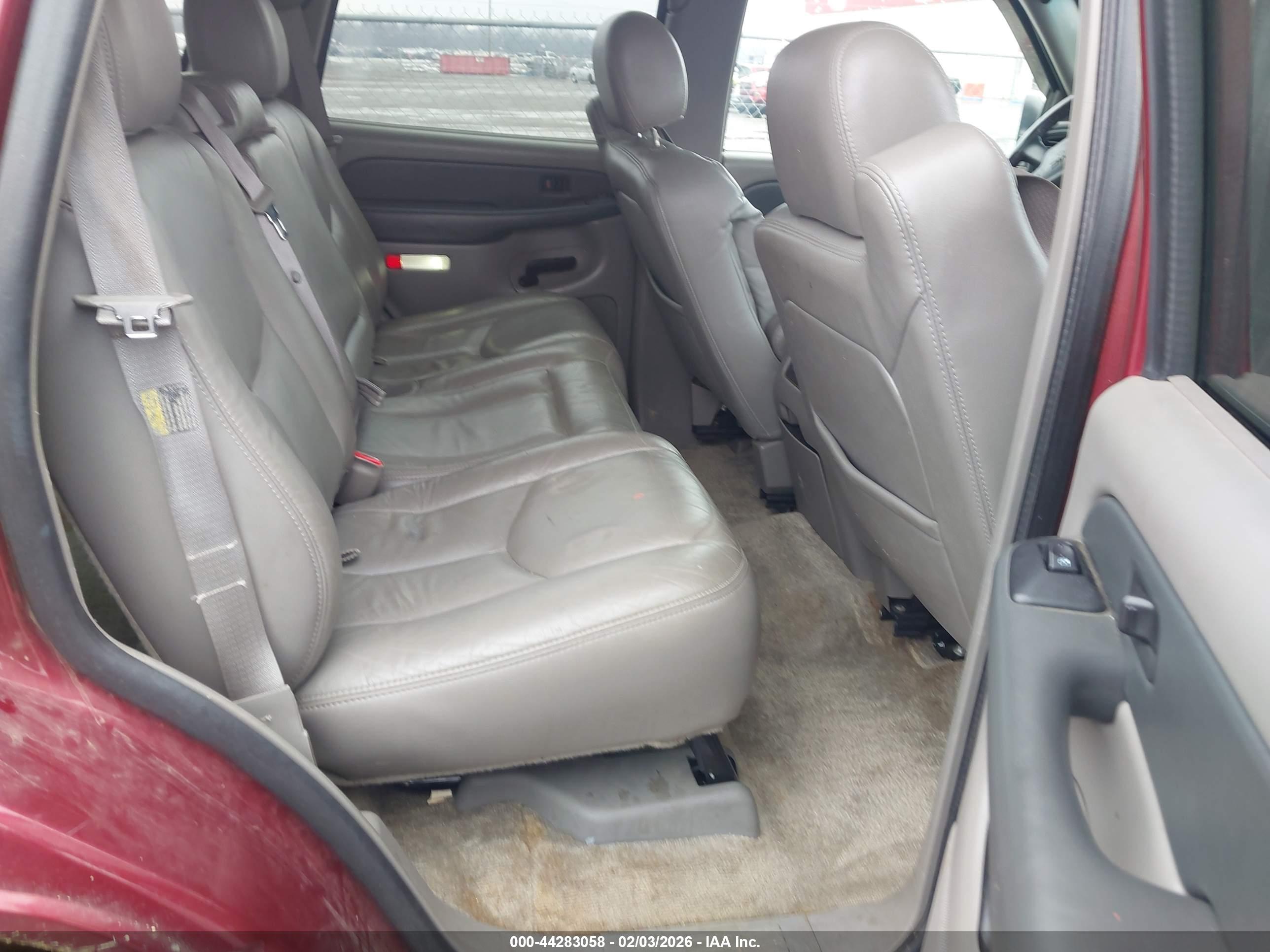 GMC YUKON image 8