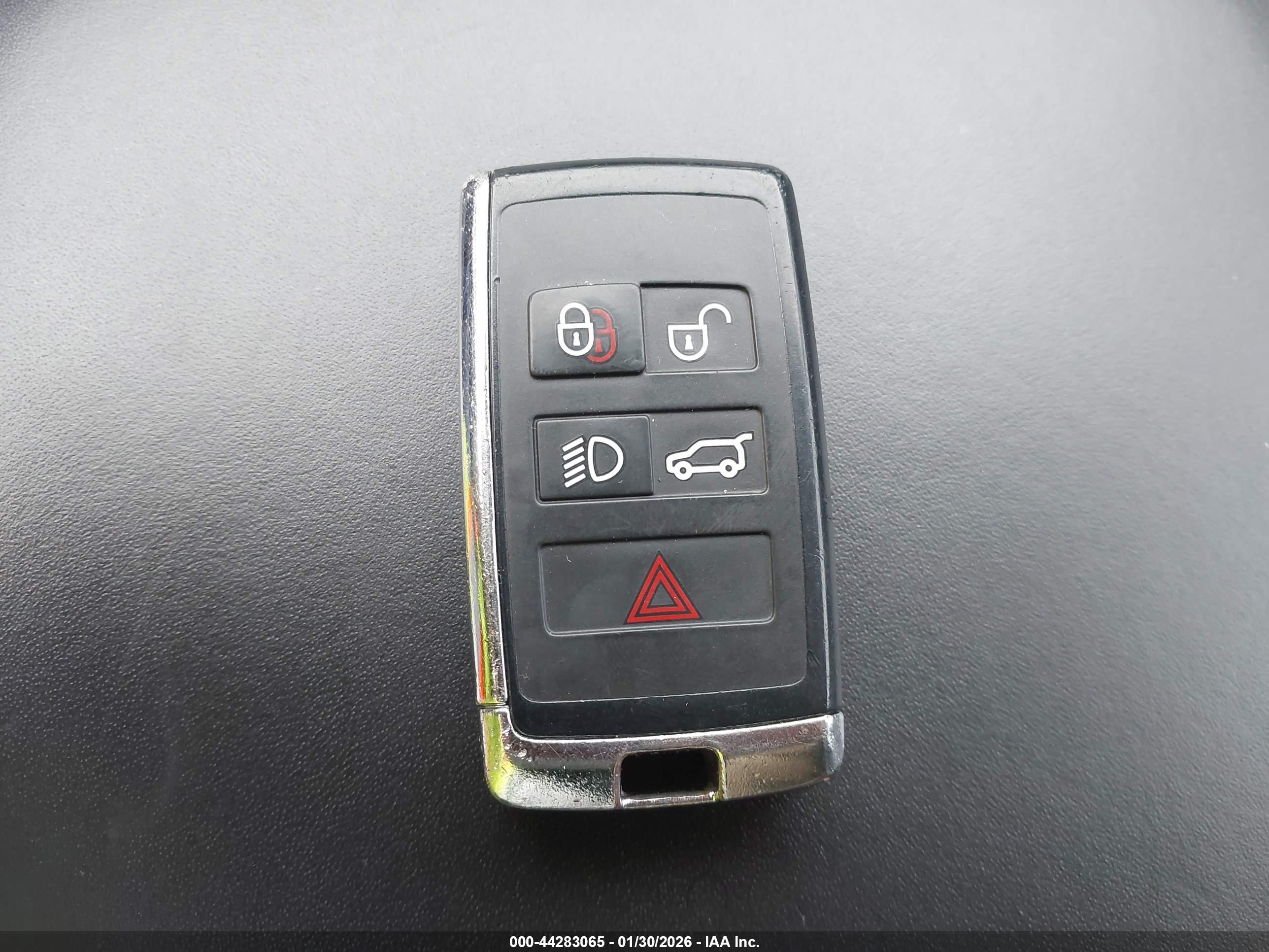 LAND ROVER image 11