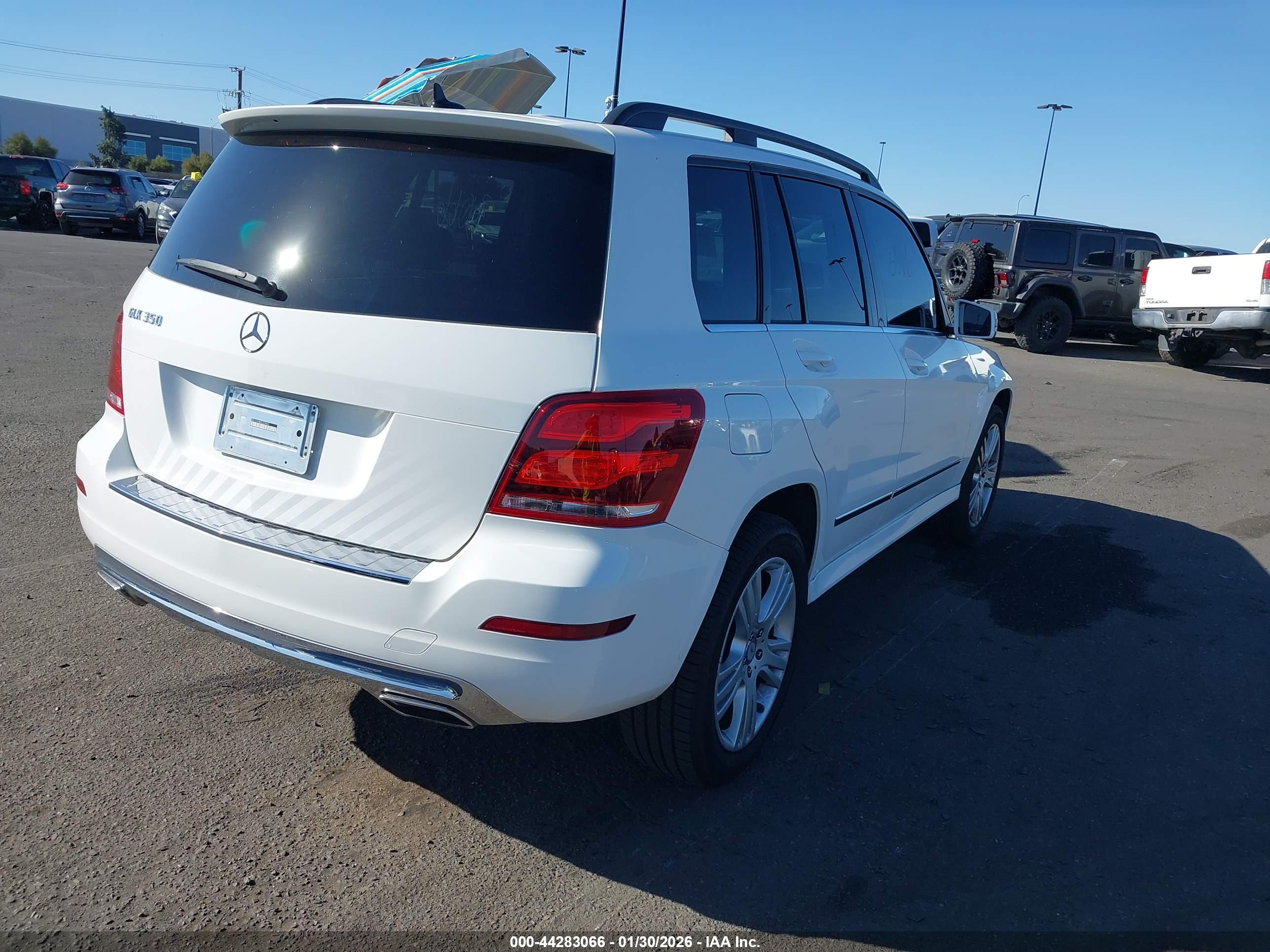 MERCEDES-BENZ GLK image 4