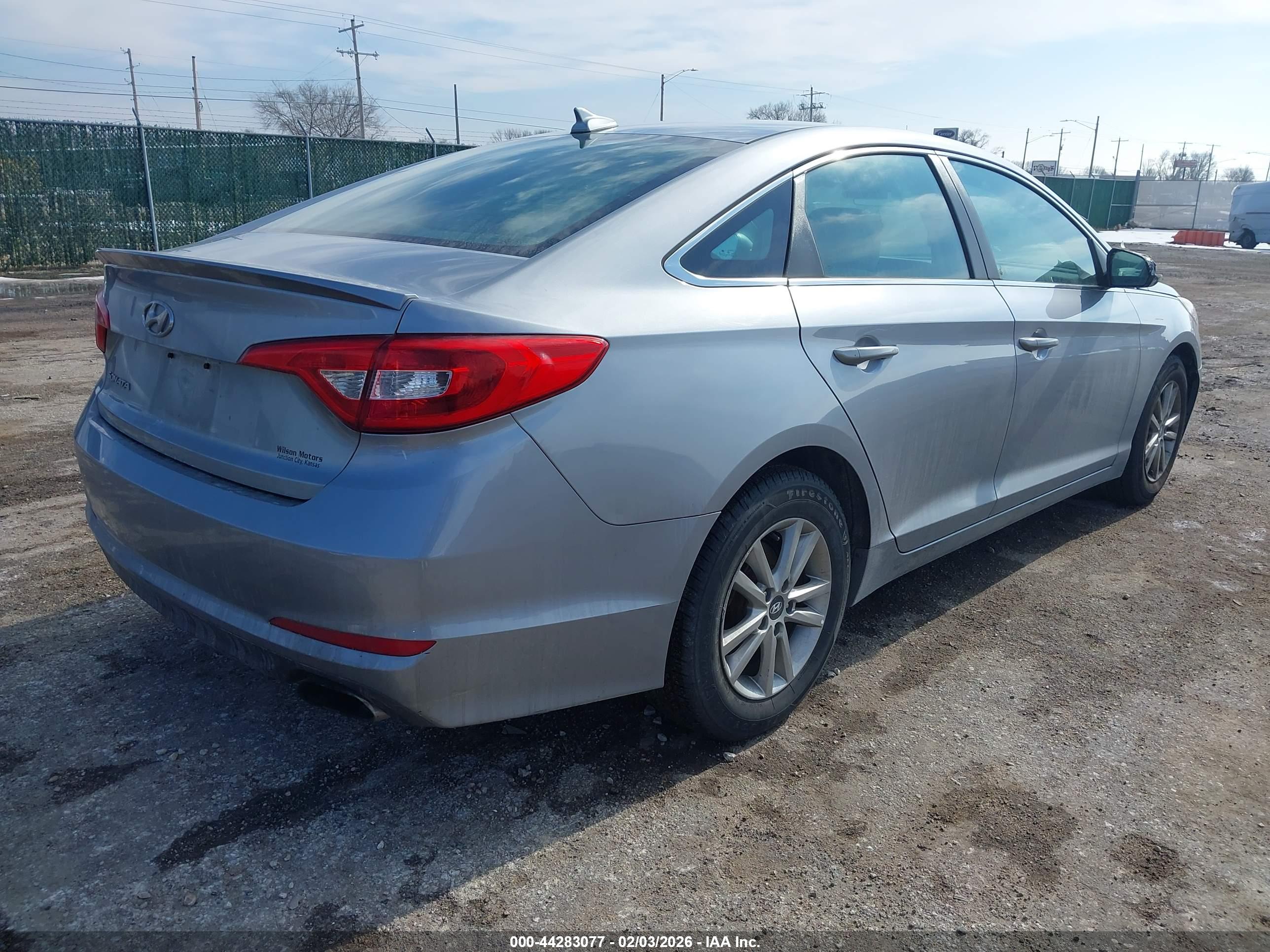 HYUNDAI SONATA image 4